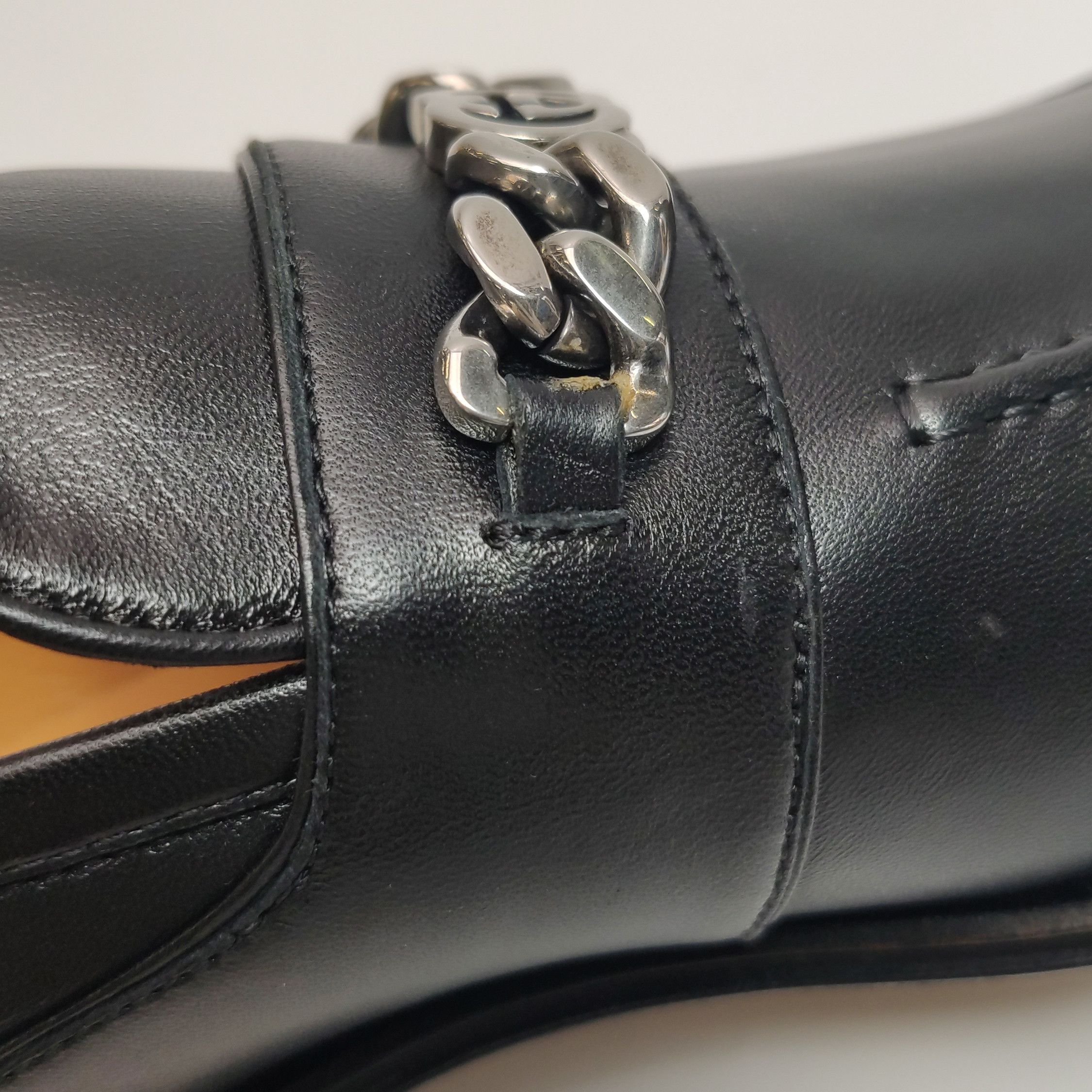 Gucci Gucci Interlocking G Chain Loafers Size 6.5 Size US 7 / EU 40 - 9 Thumbnail
