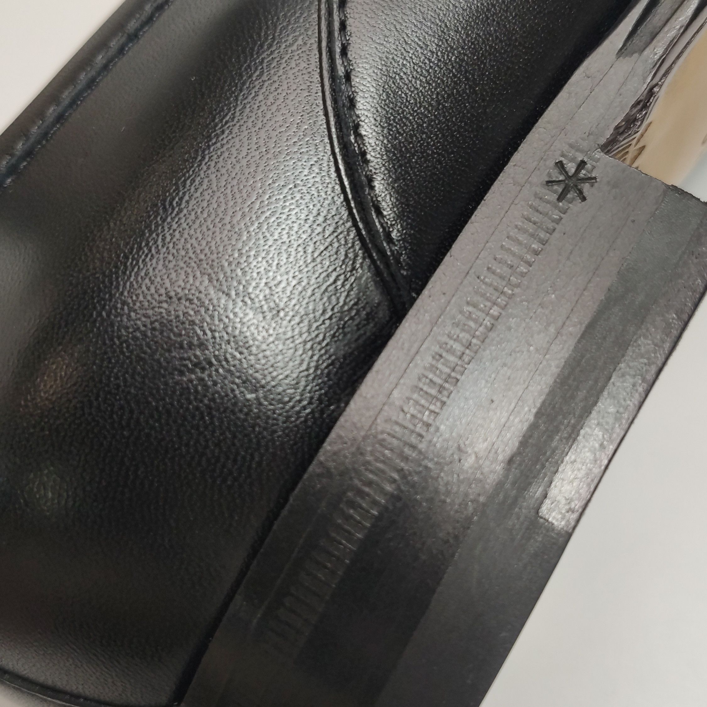 Gucci Gucci Interlocking G Chain Loafers Size 6.5 Size US 7 / EU 40 - 8 Thumbnail