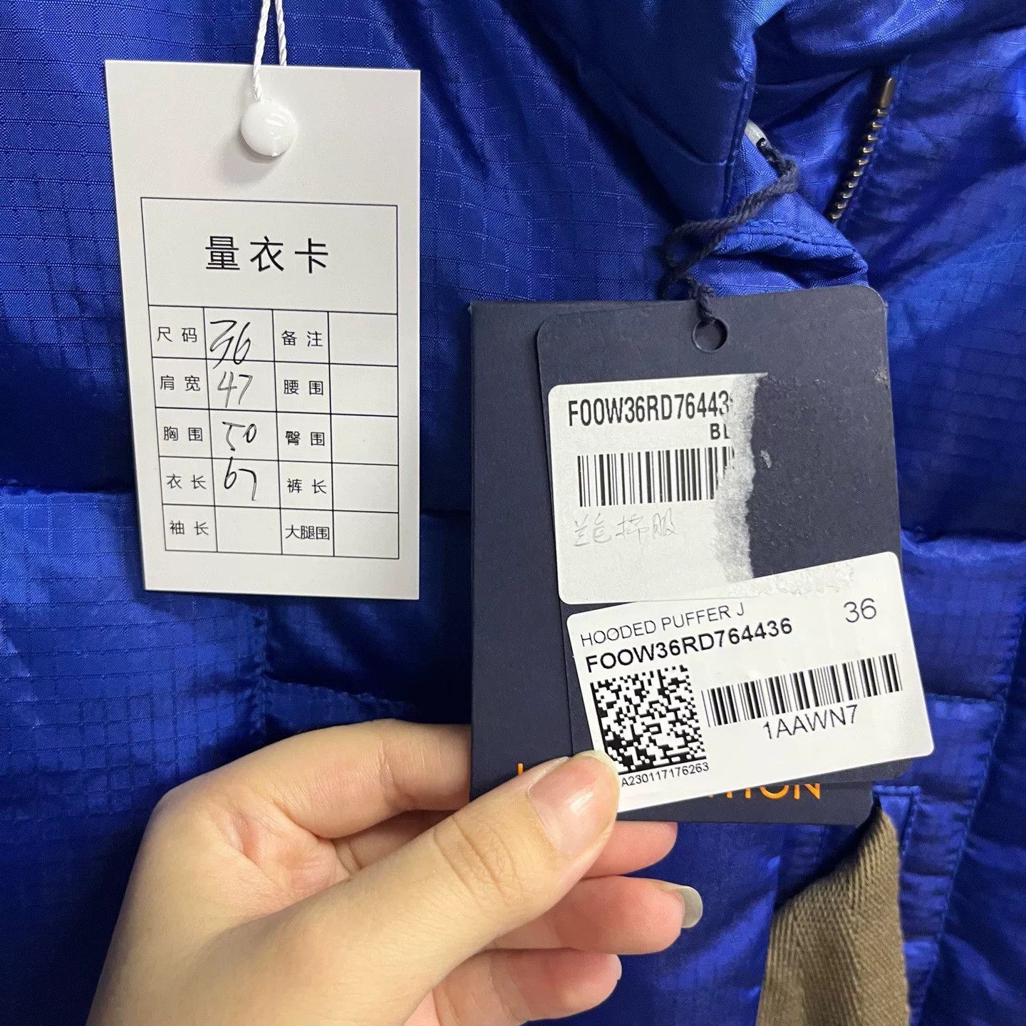 Louis Vuitton Louis Vuitton Down Blue Down Jacket XS Women Size XS / US 0-2 / IT 36-38 - 5 Thumbnail