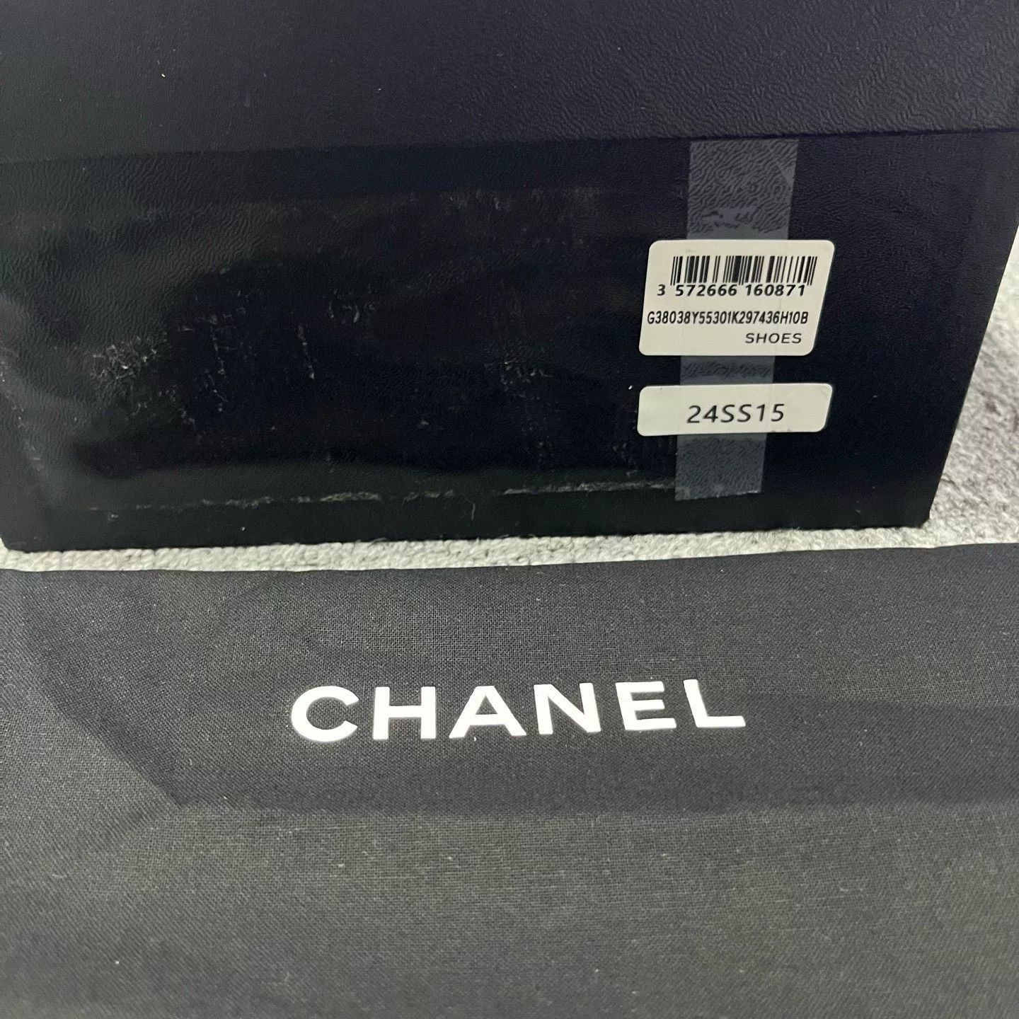 Chanel Chanel Leather Gray Lowtop Sneakers us_6-5 Women Size US 6.5 / IT 36.5 - 7 Thumbnail