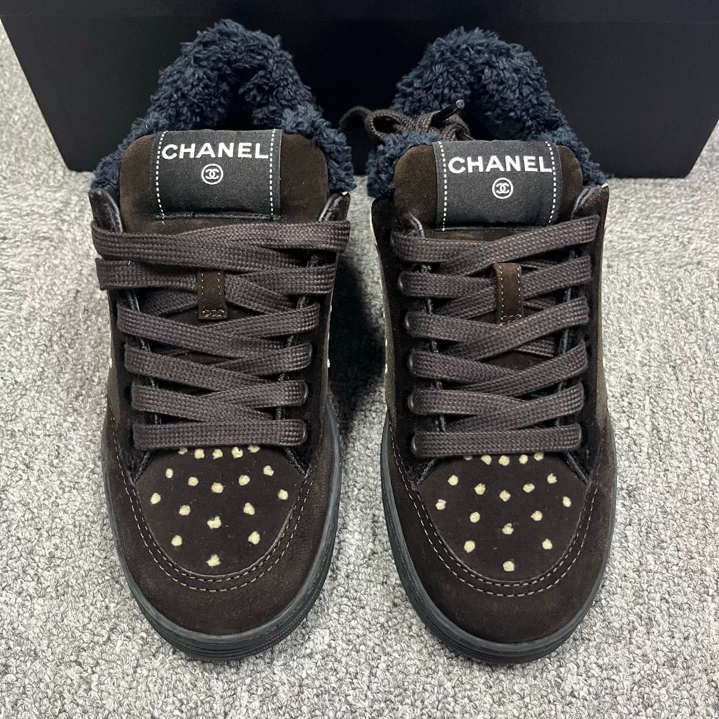 Chanel Chanel Leather Gray Lowtop Sneakers us_5-5 Women Size US 5.5 / IT 35.5 - 3 Thumbnail
