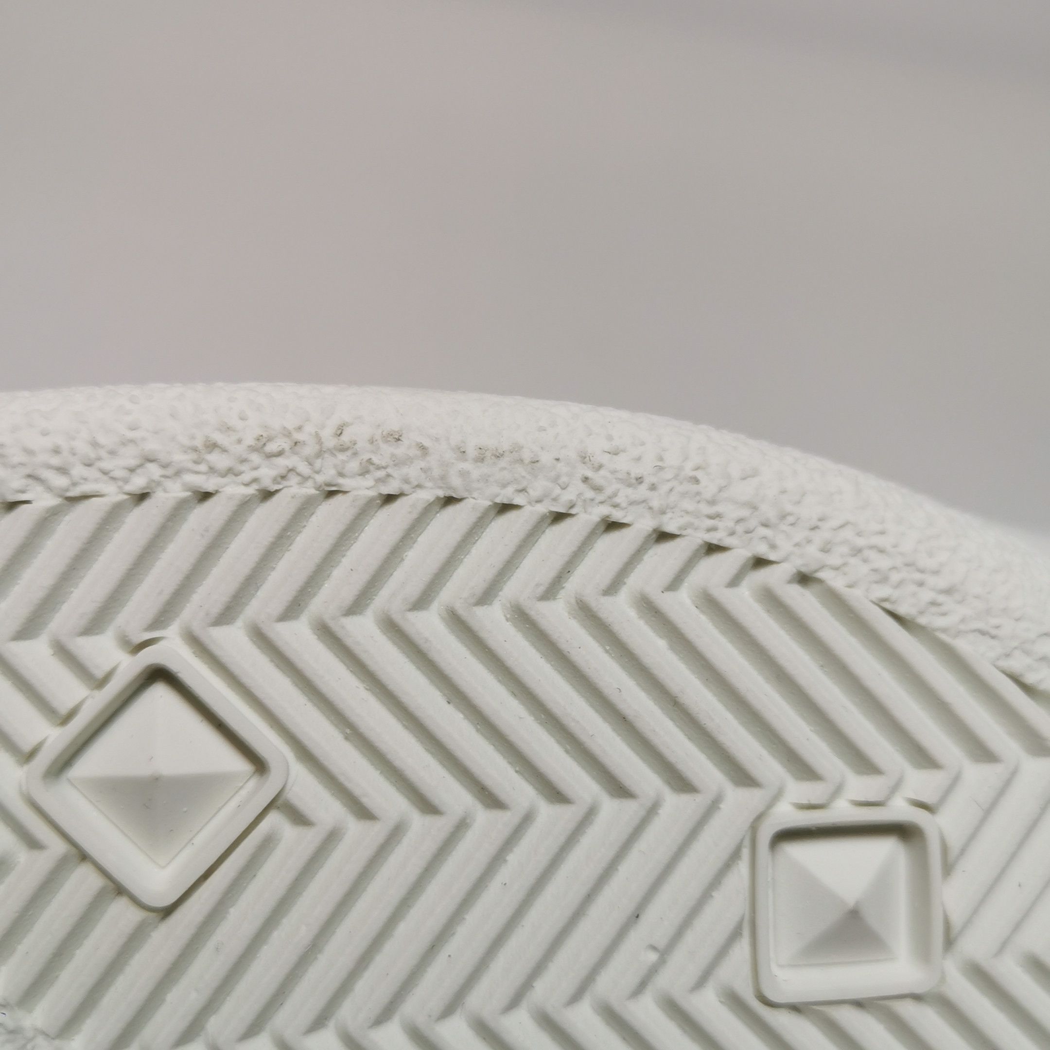 Valentino Valentino Backnet Perforated Logo Sneakers EU 43 Size US 10 / EU 43 - 10 Thumbnail