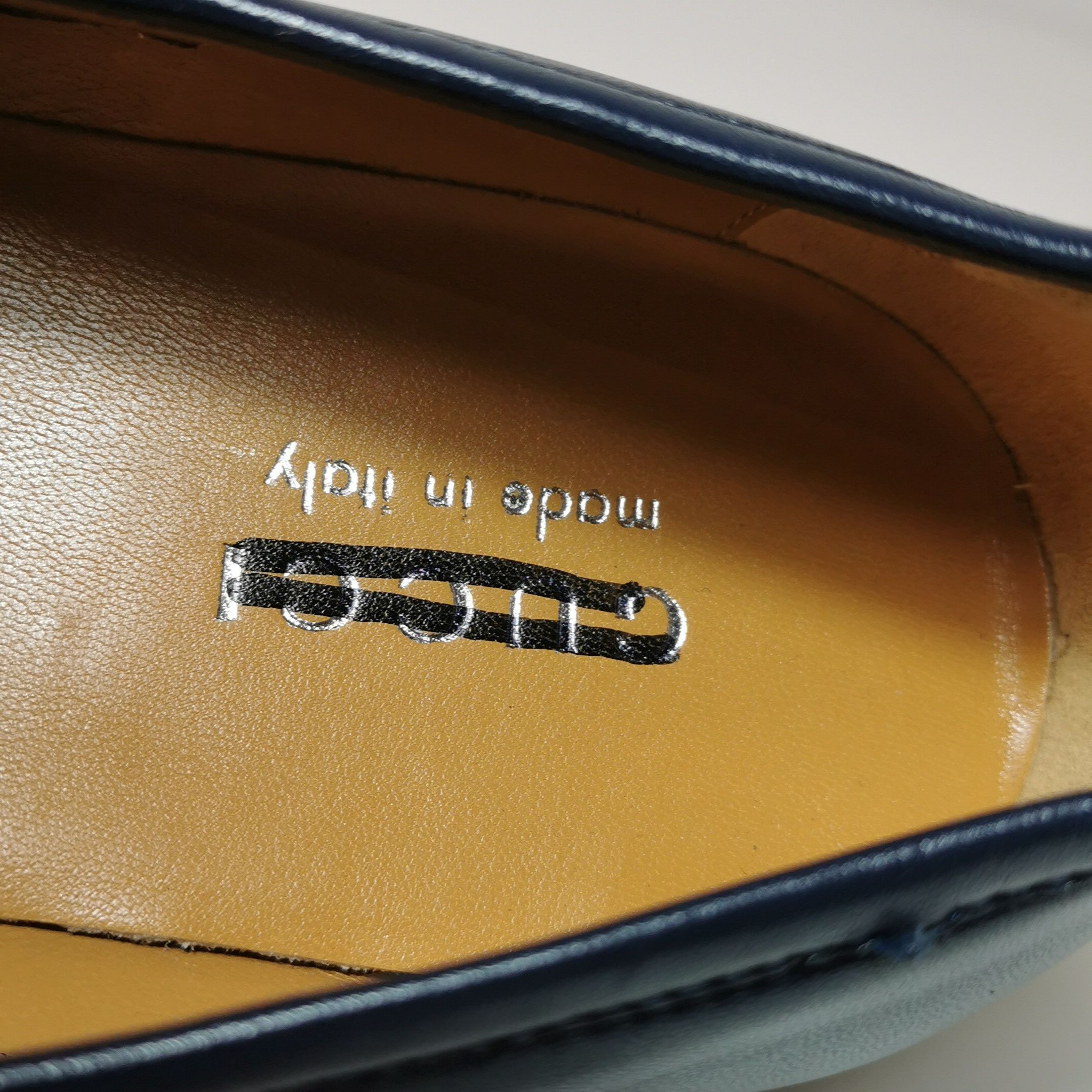 Gucci Gucci Interlocking G Chain Leather Loafers Size 9 Size US 10 / EU 43 - 11 Thumbnail