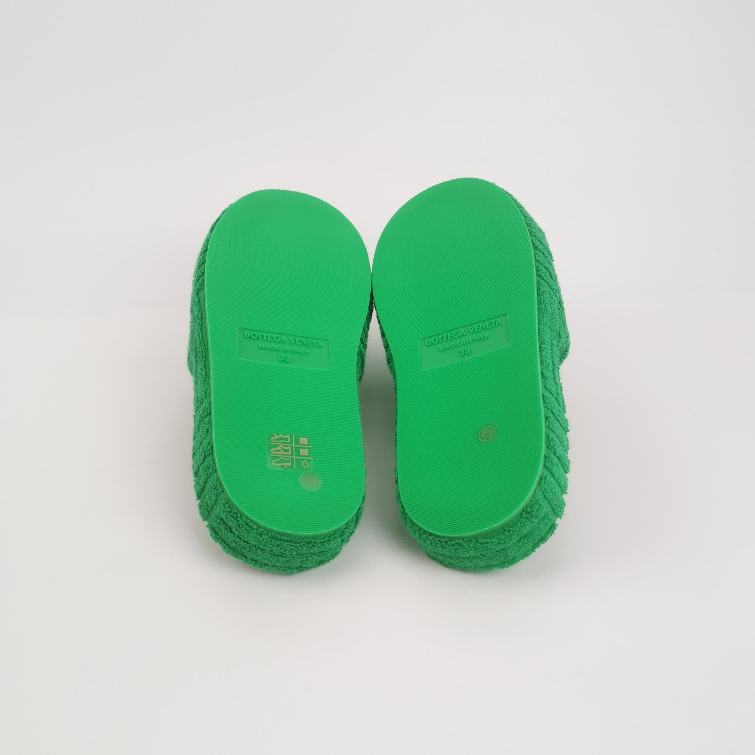 Bottega Veneta Bottega Veneta Grass Green Terry Slides 39 Size US 6 / EU 39 - 6 Thumbnail