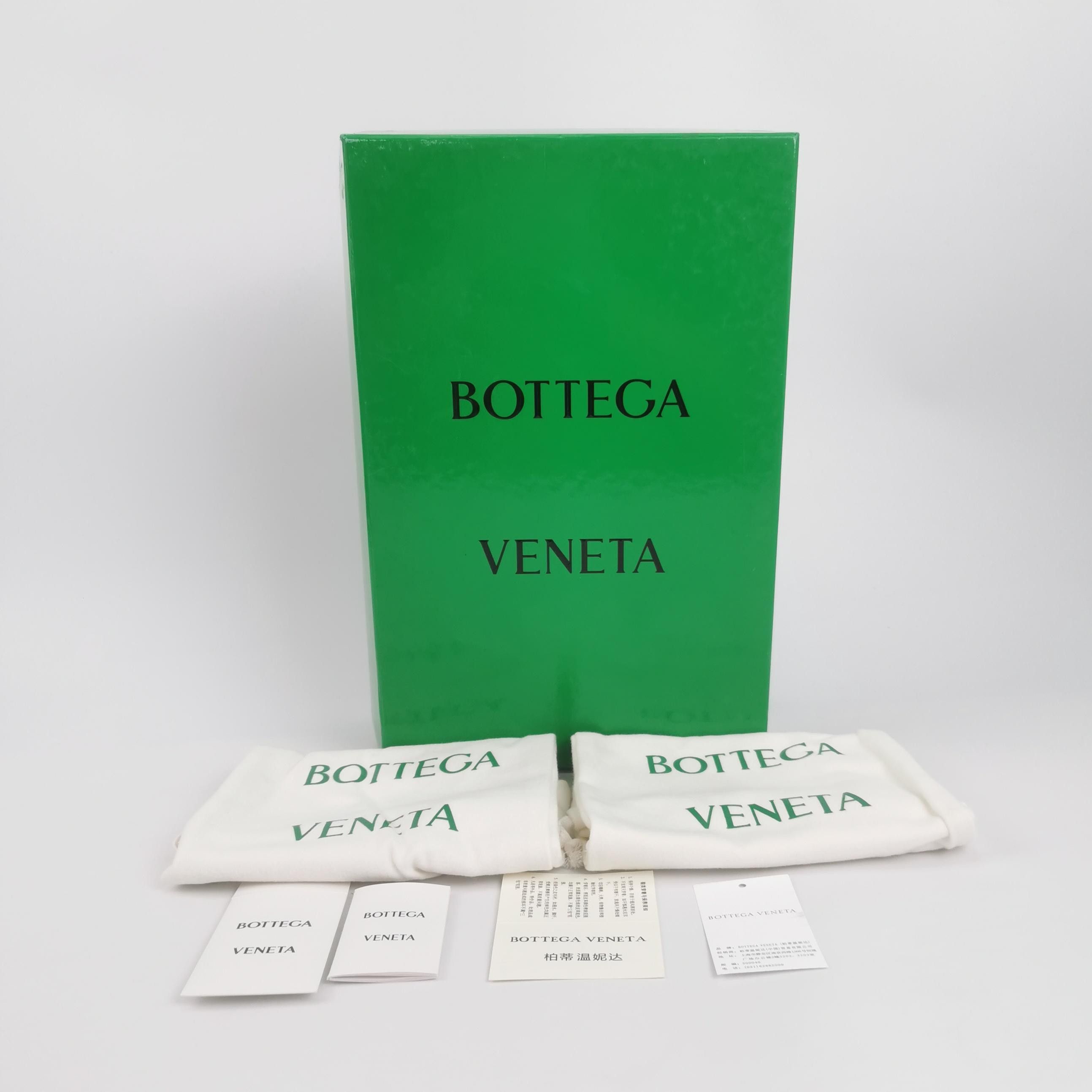 Bottega Veneta Bottega Veneta Intrecciato Woven Plat Slides 39 Size US 6 / EU 39 - 7 Thumbnail