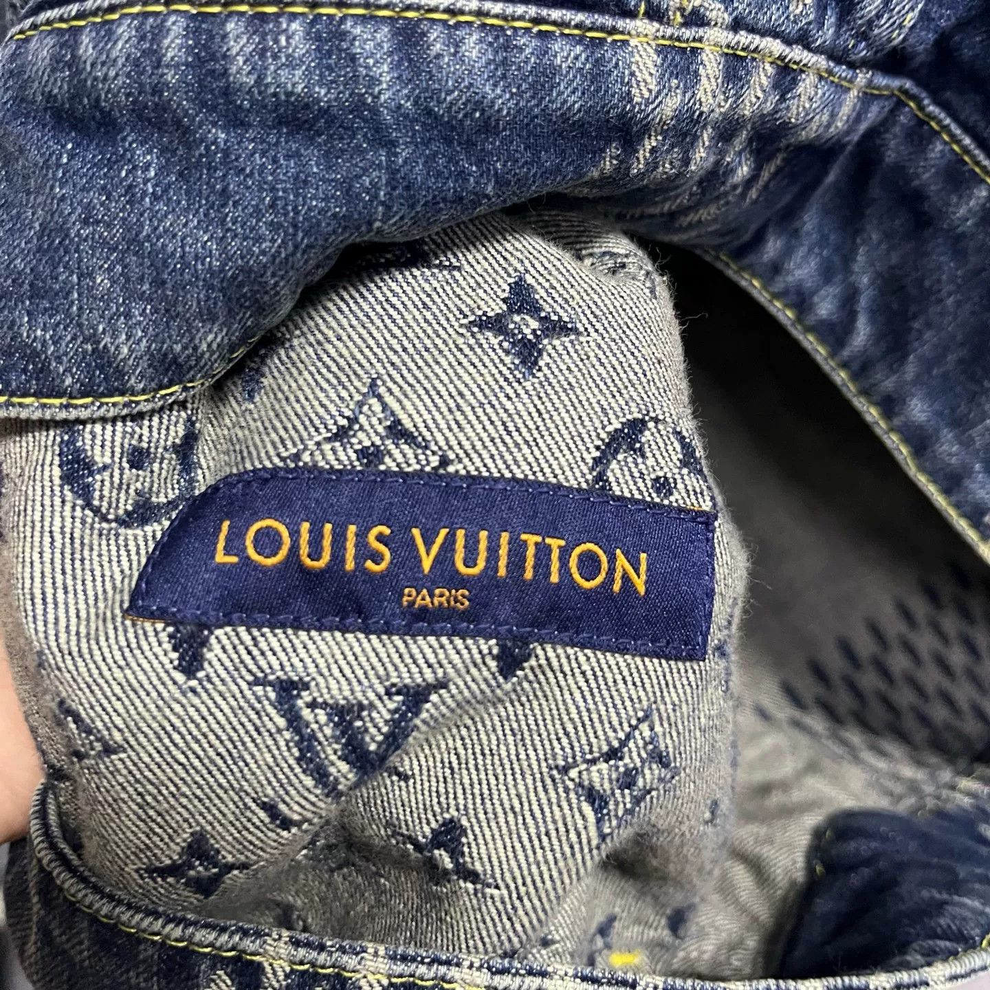 Louis Vuitton Louis Vuitton Collab Blue Light Jacket xs Men Size US XS / EU 42 / 0 - 4 Thumbnail