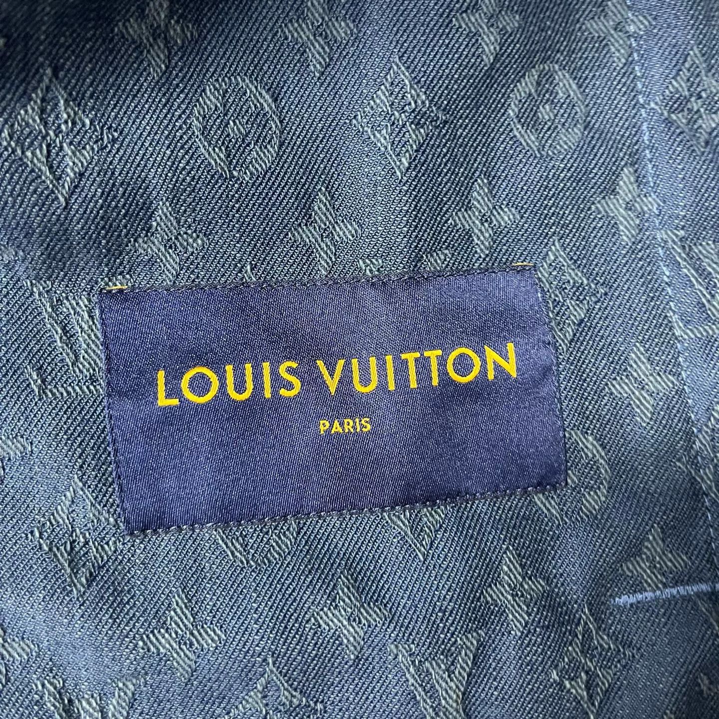 Louis Vuitton Louis Vuitton Retro Blue Light Jacket xs Men Size US XS / EU 42 / 0 - 5 Thumbnail