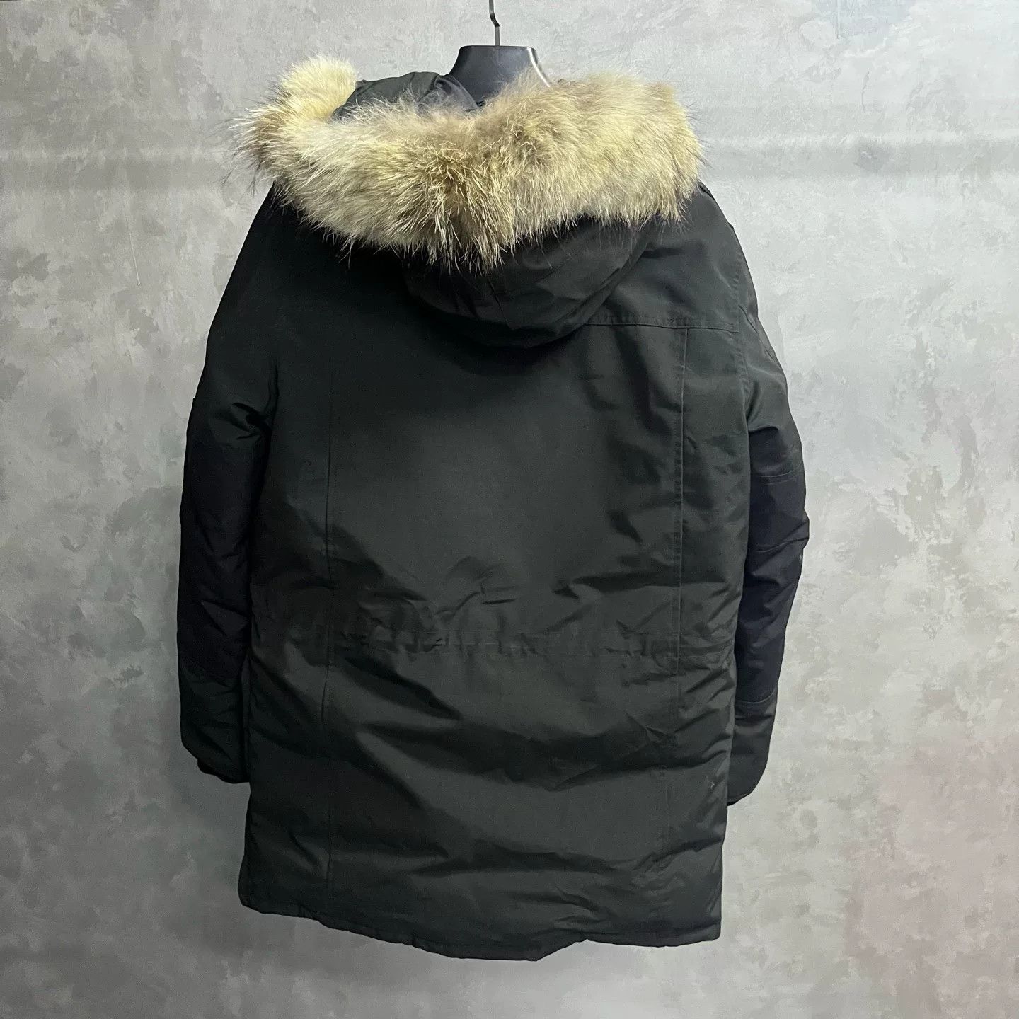 Canada Goose Canada Goose Thermal Graphic Black Heavy Coat m Men Size US M / EU 48-50 / 2 - 2 Thumbnail