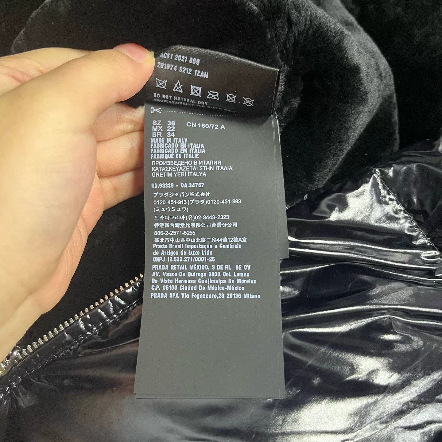 Prada Prada Down Black Heavy Coat l Men Size US L / EU 52-54 / 3 - 3 Thumbnail