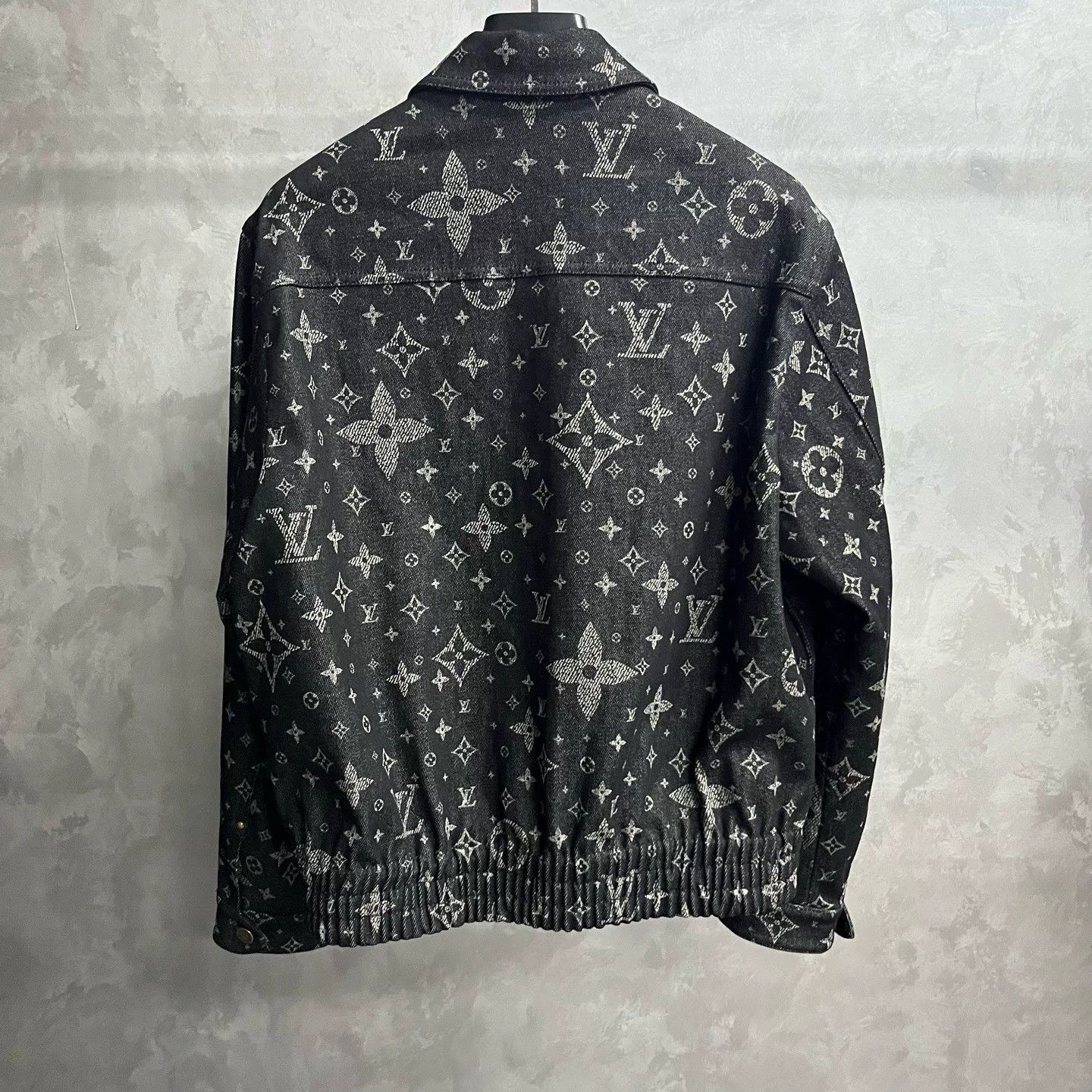 Louis Vuitton Louis Vuitton Retro Black Light Jacket s Men Size US S / EU 44-46 / 1 - 2 Thumbnail