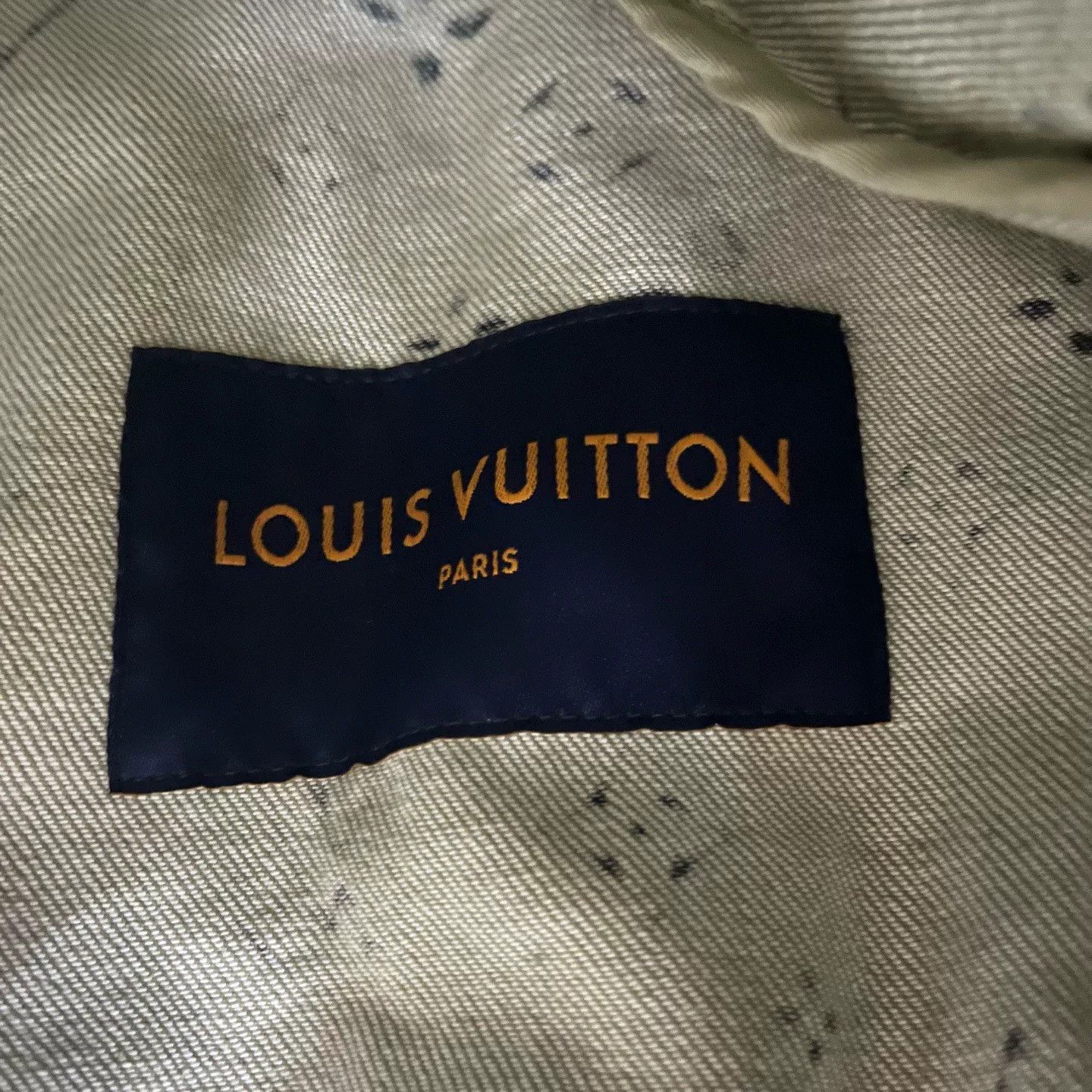 Louis Vuitton Louis Vuitton Retro Gray Light Jacket l Men Size US L / EU 52-54 / 3 - 3 Thumbnail