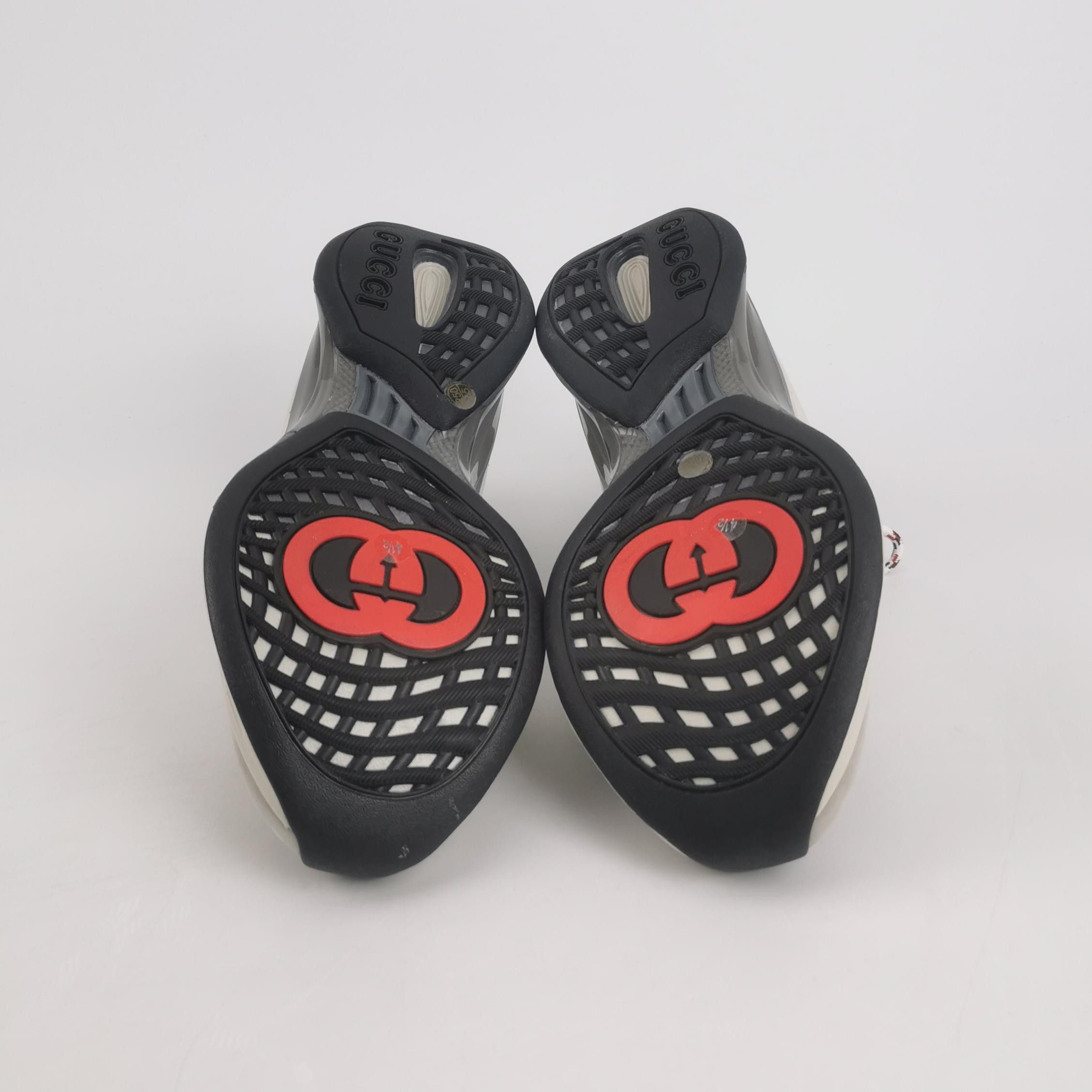 Gucci Gucci Mixed Material Interlocking G Run Sneakers Size 38.5 Size US 5.5 / EU 38 - 6 Thumbnail