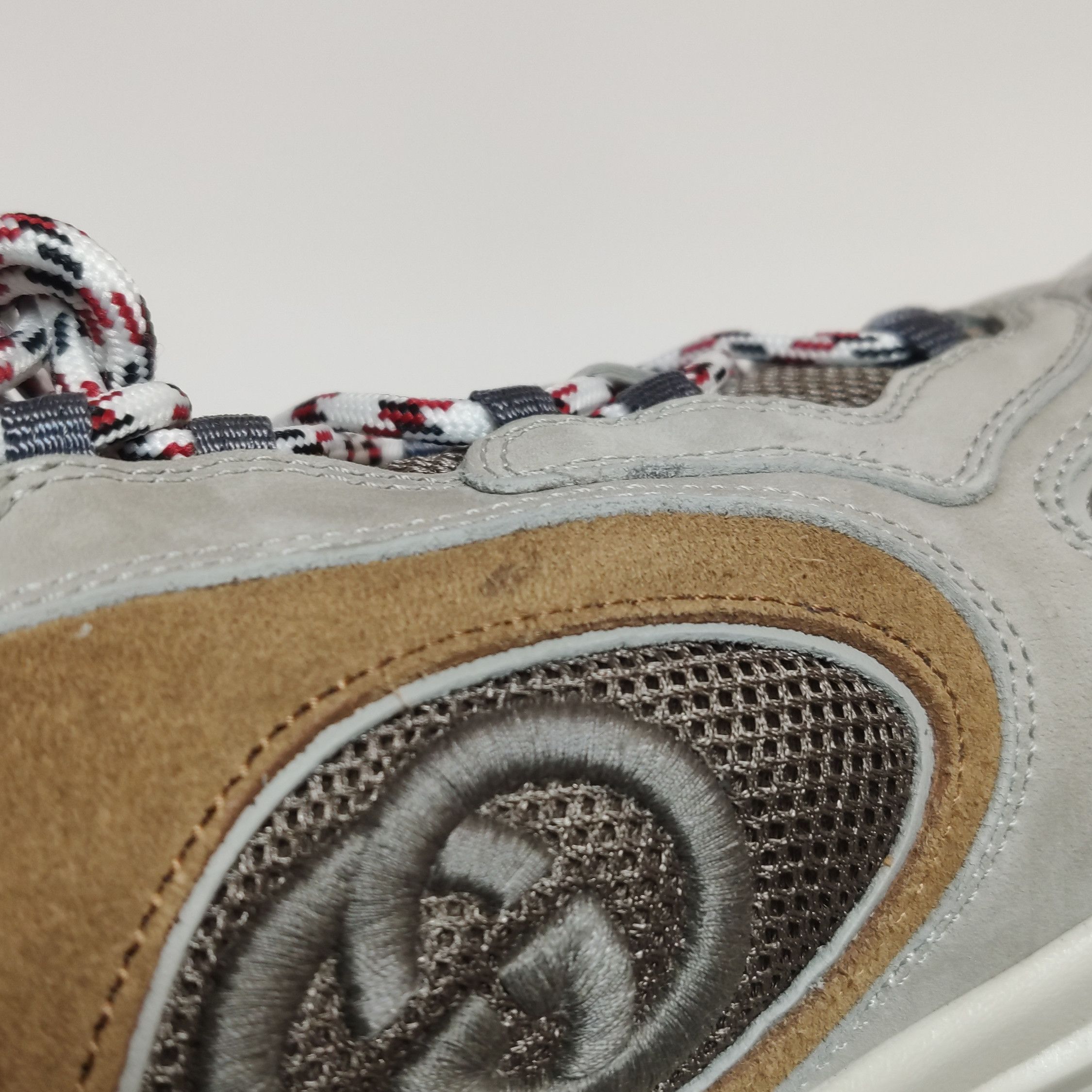 Gucci Gucci Mixed Material Interlocking G Run Sneakers Size 38.5 Size US 5.5 / EU 38 - 9 Thumbnail