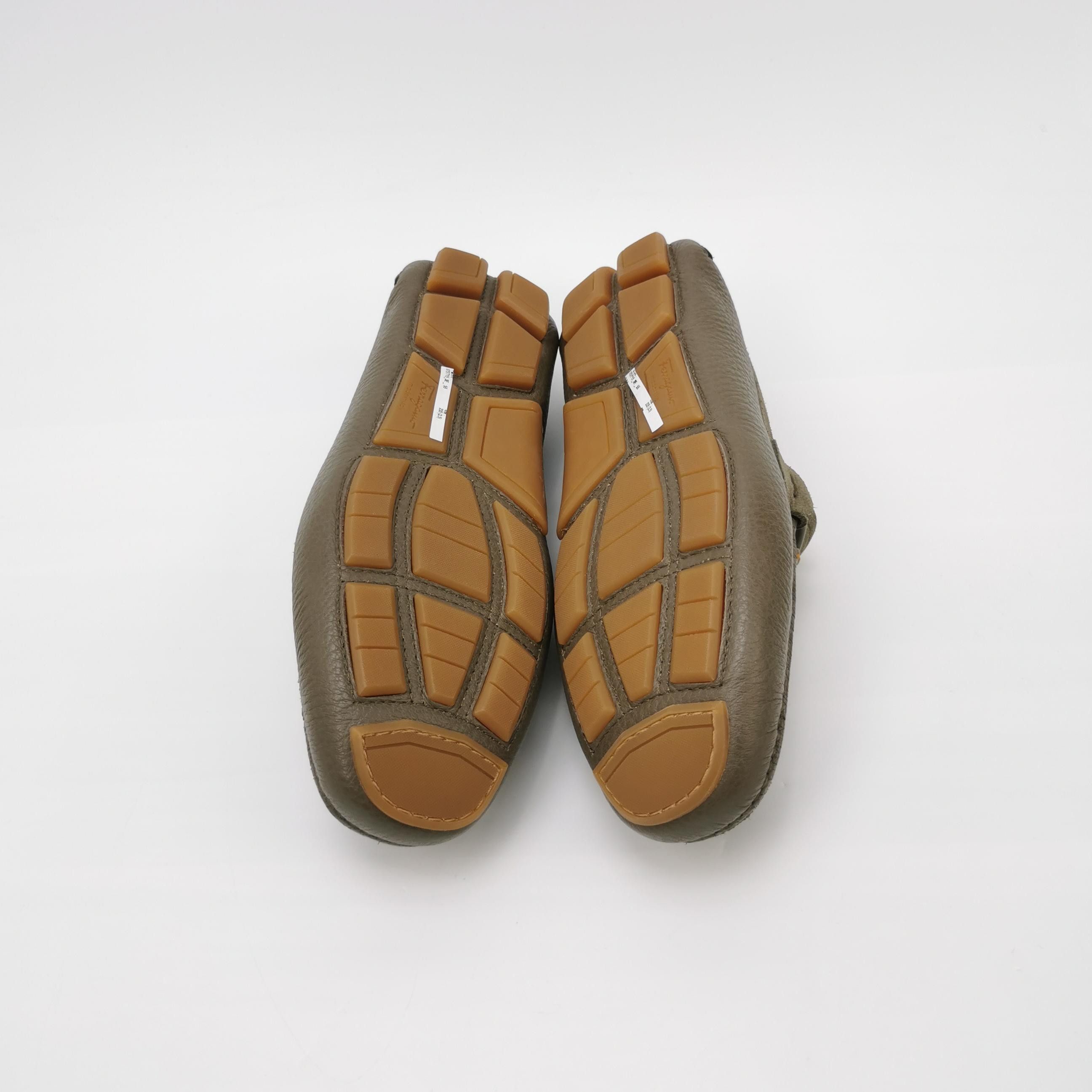 Salvatore Ferragamo Salvatore Ferragamo Gancini Suede Loafers US 6.5 Size US 6 / EU 39 - 6 Thumbnail