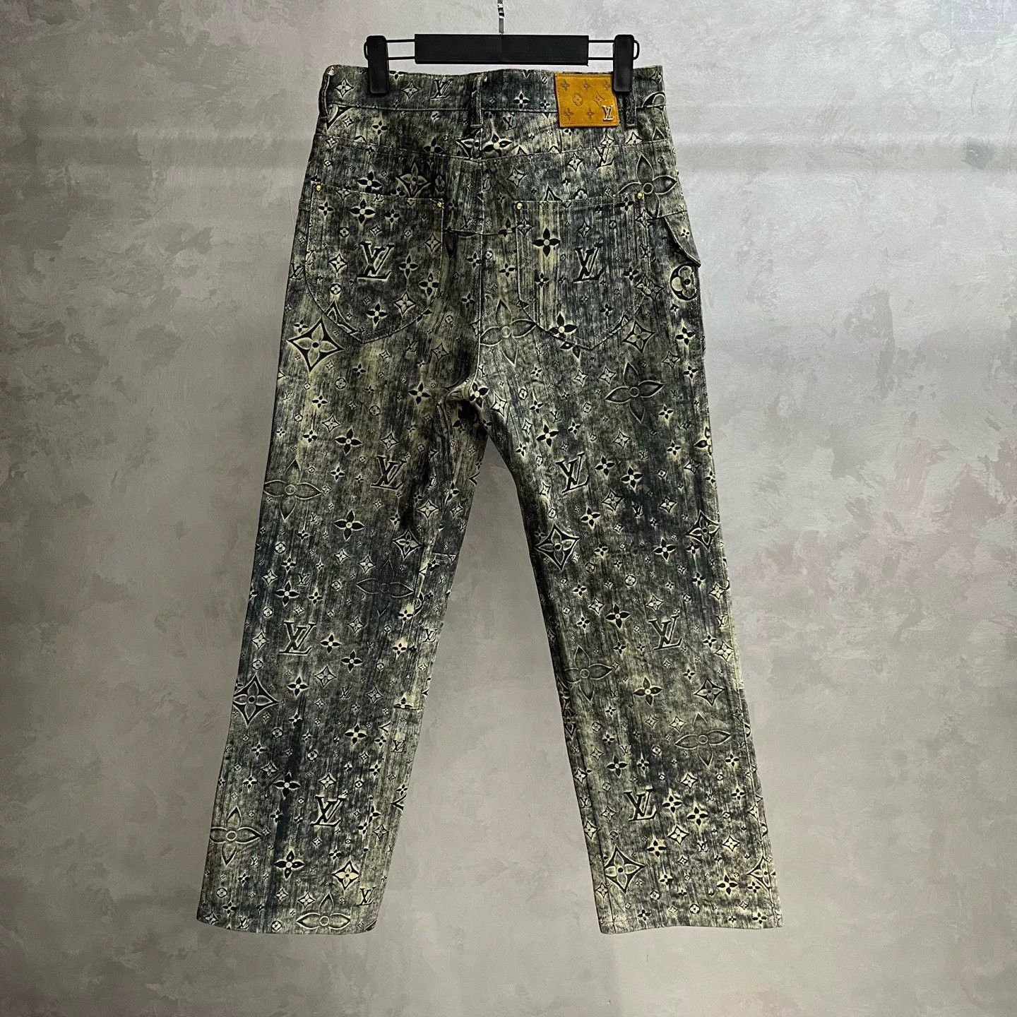 Louis Vuitton Louis Vuitton Casual Casual Pants 28 Men Size US 28 / EU 44 - 2 Thumbnail