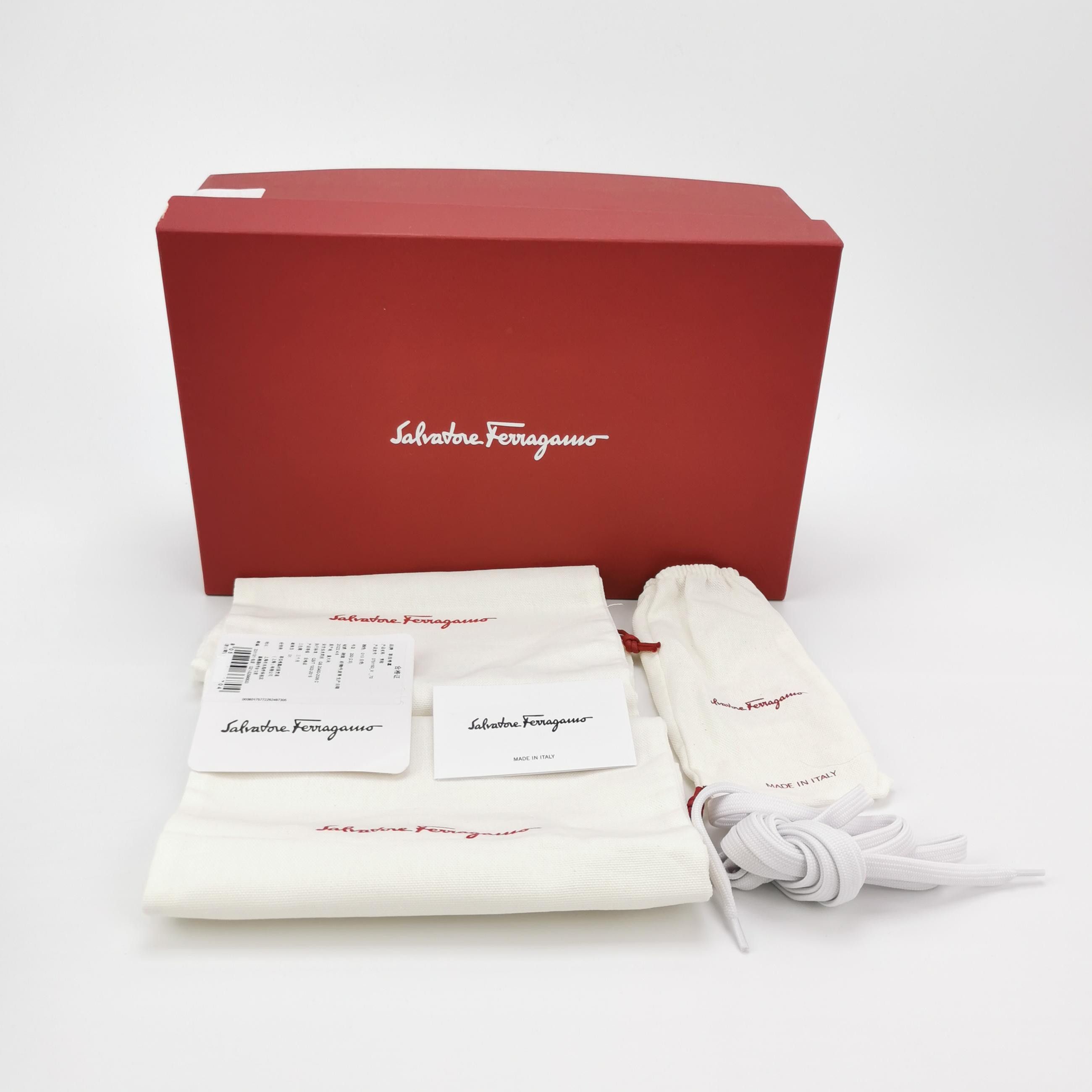 Salvatore Ferragamo Salvatore Ferragamo White Canvas Logo Sneakers 41 Size US 8 / EU 41 - 7 Thumbnail