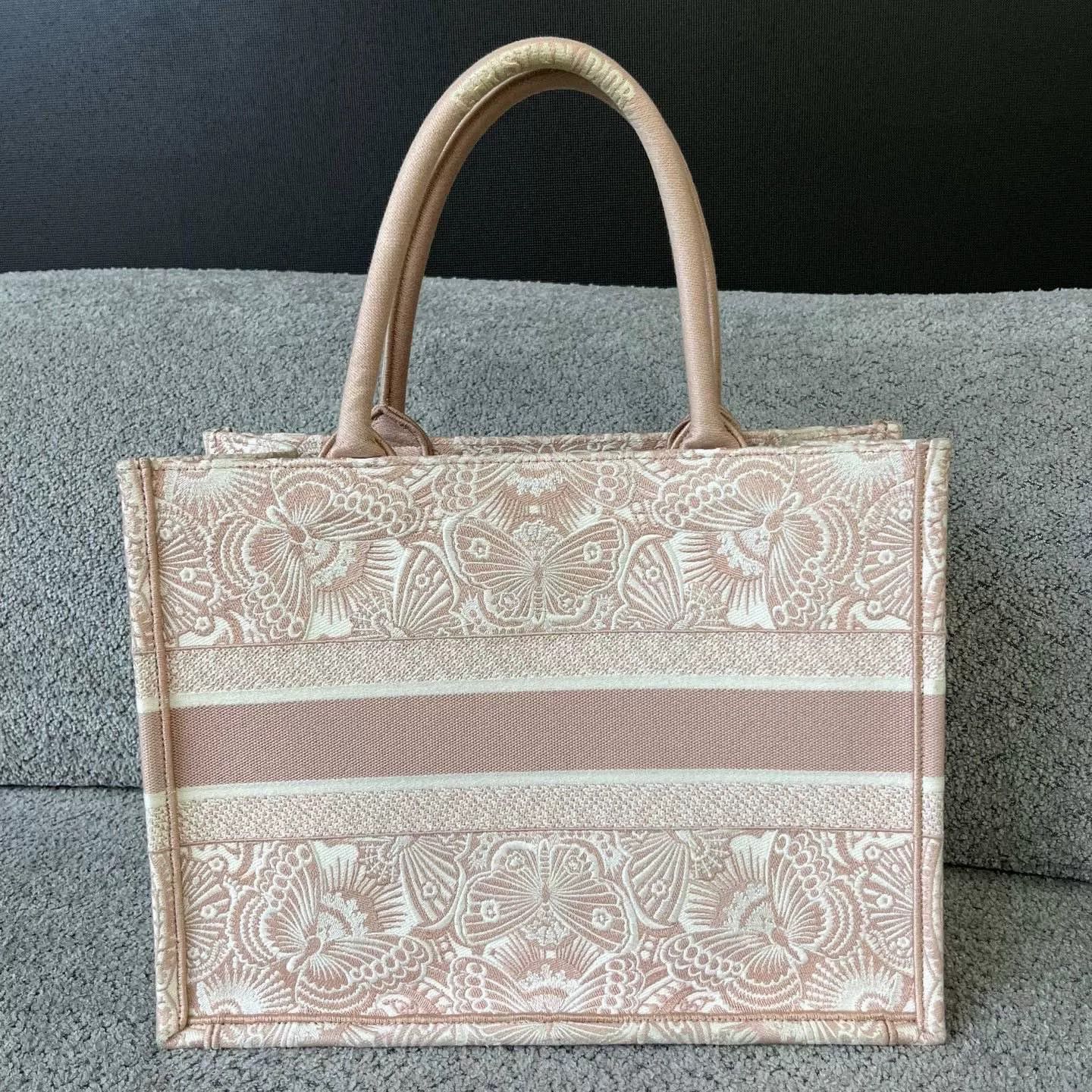 Dior Dior Tiger Printed Pink Shoulder Bag OS Women Size ONE SIZE - 4 Thumbnail