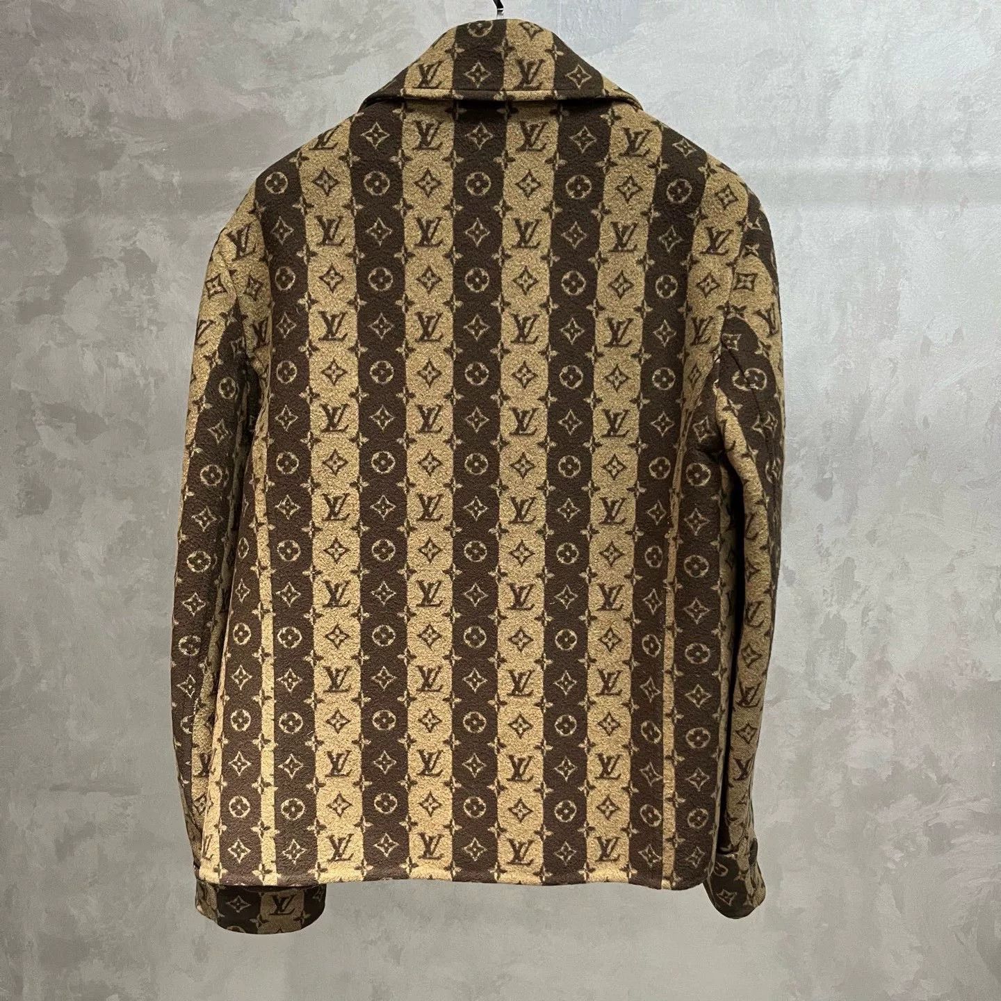 Louis Vuitton Louis Vuitton Collab Brown Light Jacket xs Men Size US XS / EU 42 / 0 - 2 Thumbnail