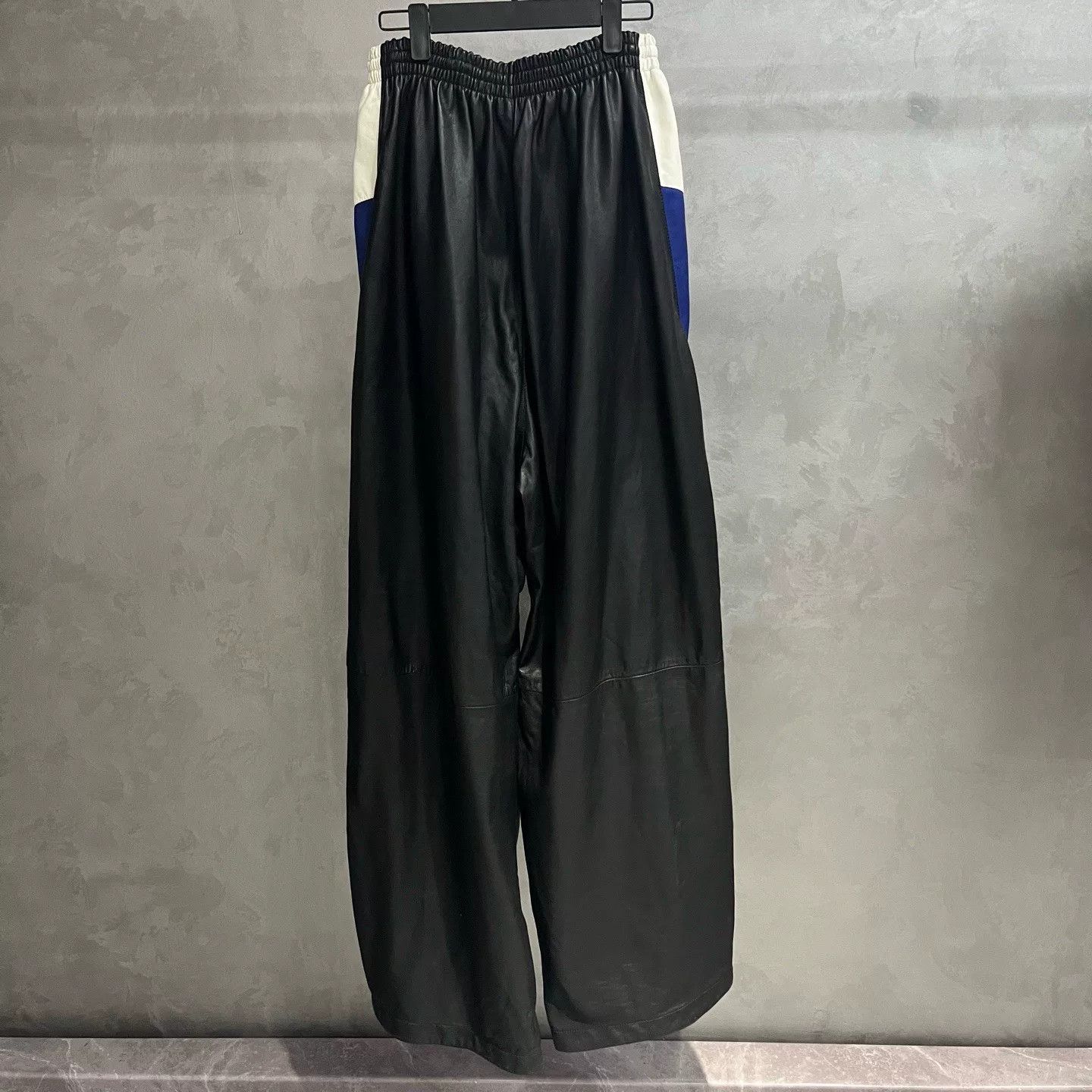 Balenciaga Balenciaga Retro Printed Multi Casual Pants 28 Men Size US 28 / EU 44 - 2 Thumbnail