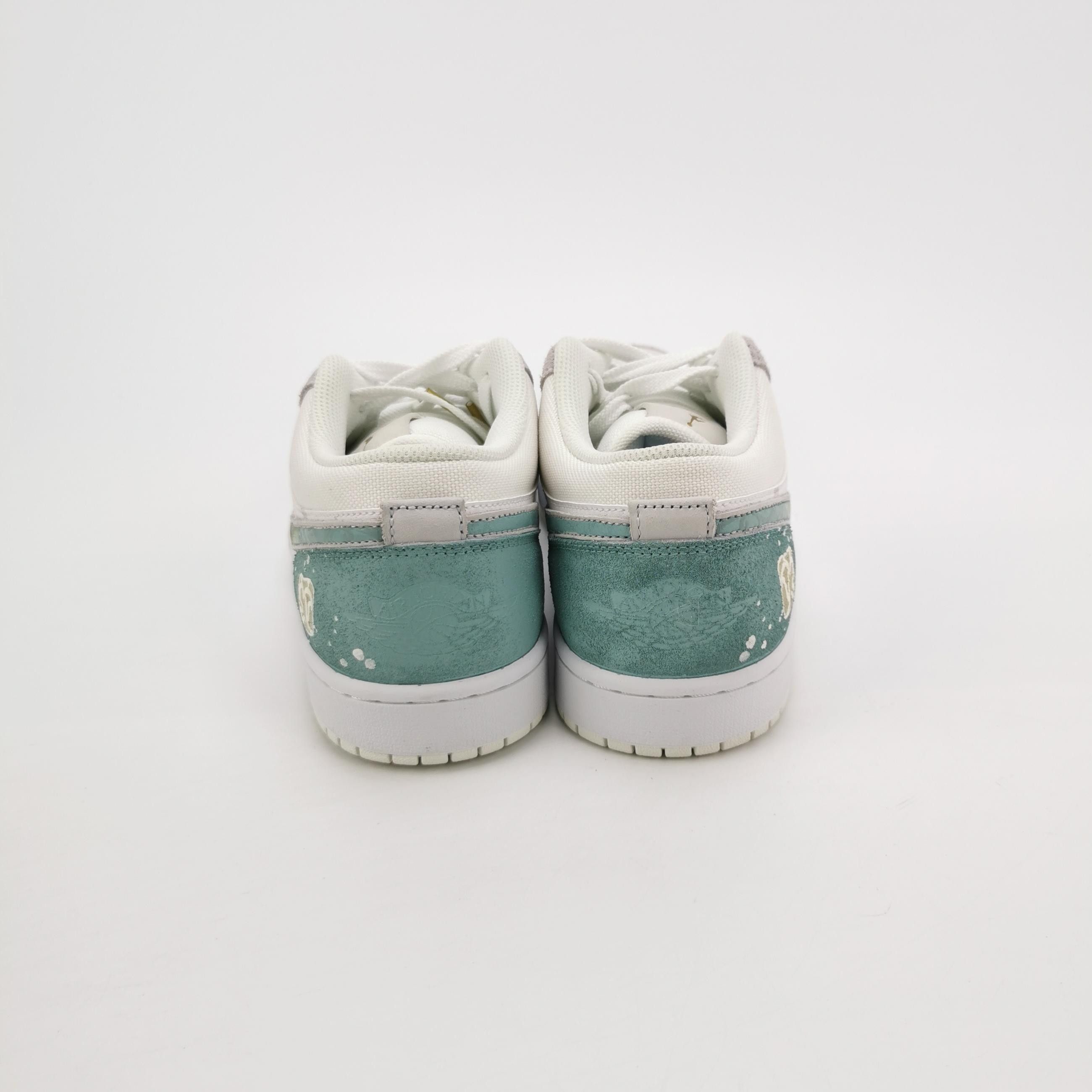 Nike Air Jordan Pattern Suede Low-Top Sneakers 44 Size US 11 / EU 44 - 5 Thumbnail