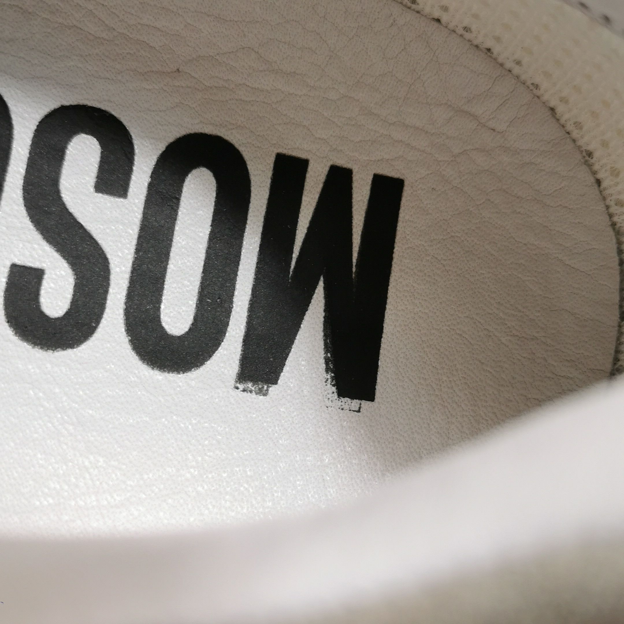 Moschino Moschino Logo Mesh Panel Sneakers 41 Size US 8 / EU 41 - 9 Thumbnail