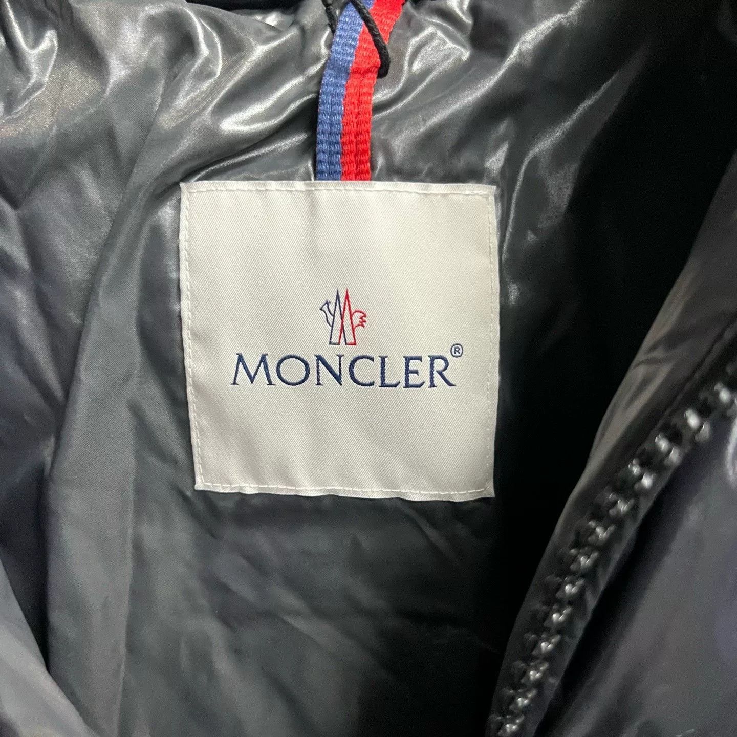 Moncler Moncler Waterproof Cropped Black Heavy Coat l Men Size US L / EU 52-54 / 3 - 3 Thumbnail
