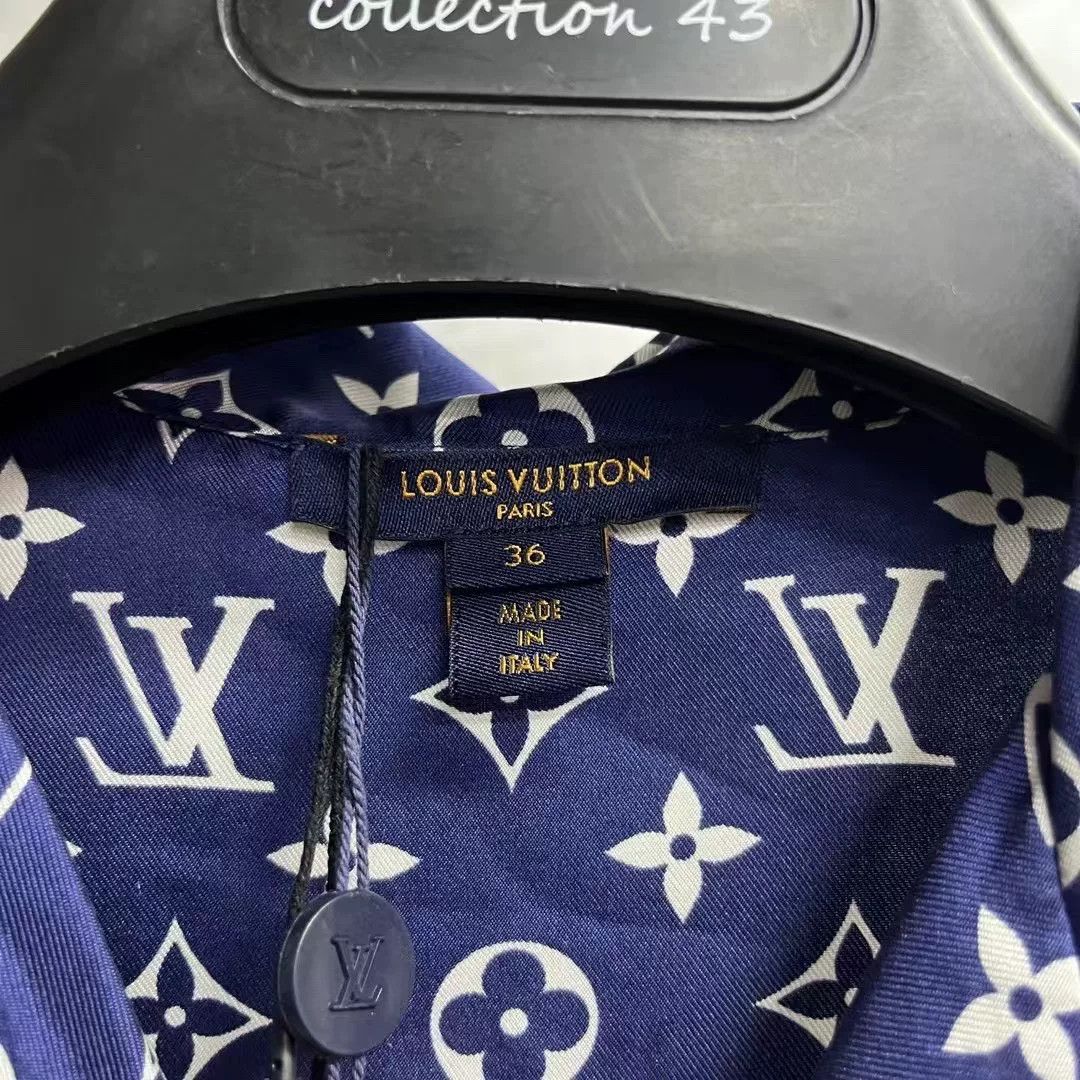 Louis Vuitton Louis Vuitton Blue Shirt xs Men Size US XS / EU 42 / 0 - 4 Thumbnail