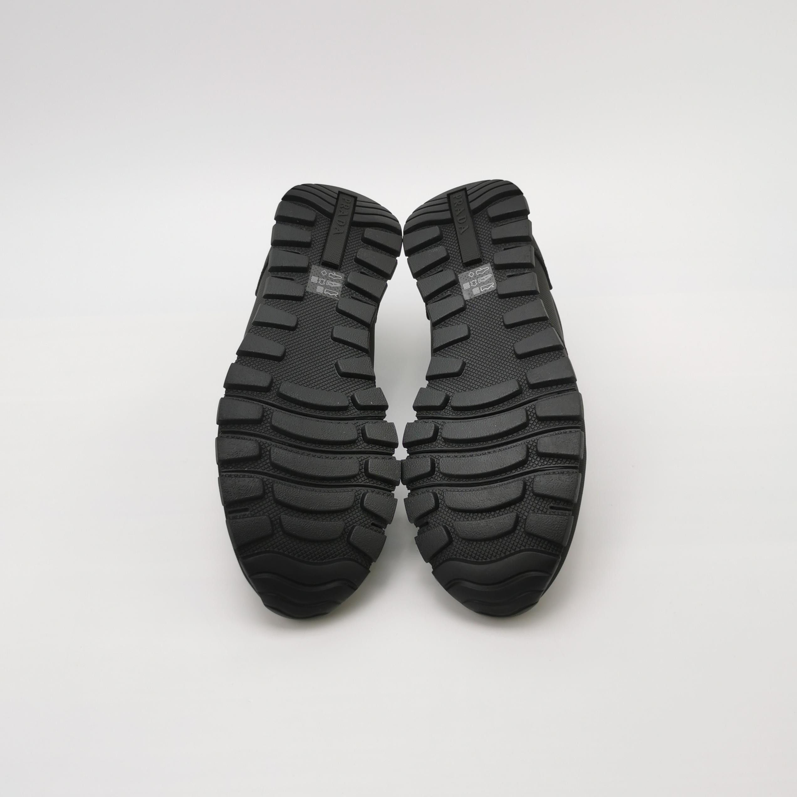 Prada Prada Nylon Low Top Sneakers 40 Size US 7 / EU 40 - 6 Thumbnail