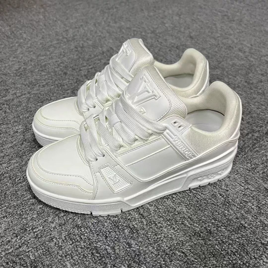 Louis Vuitton Louis Vuitton Training White Lowtop Sneakers us_5-5 Women Size US 5.5 / IT 35.5 - 4 Thumbnail