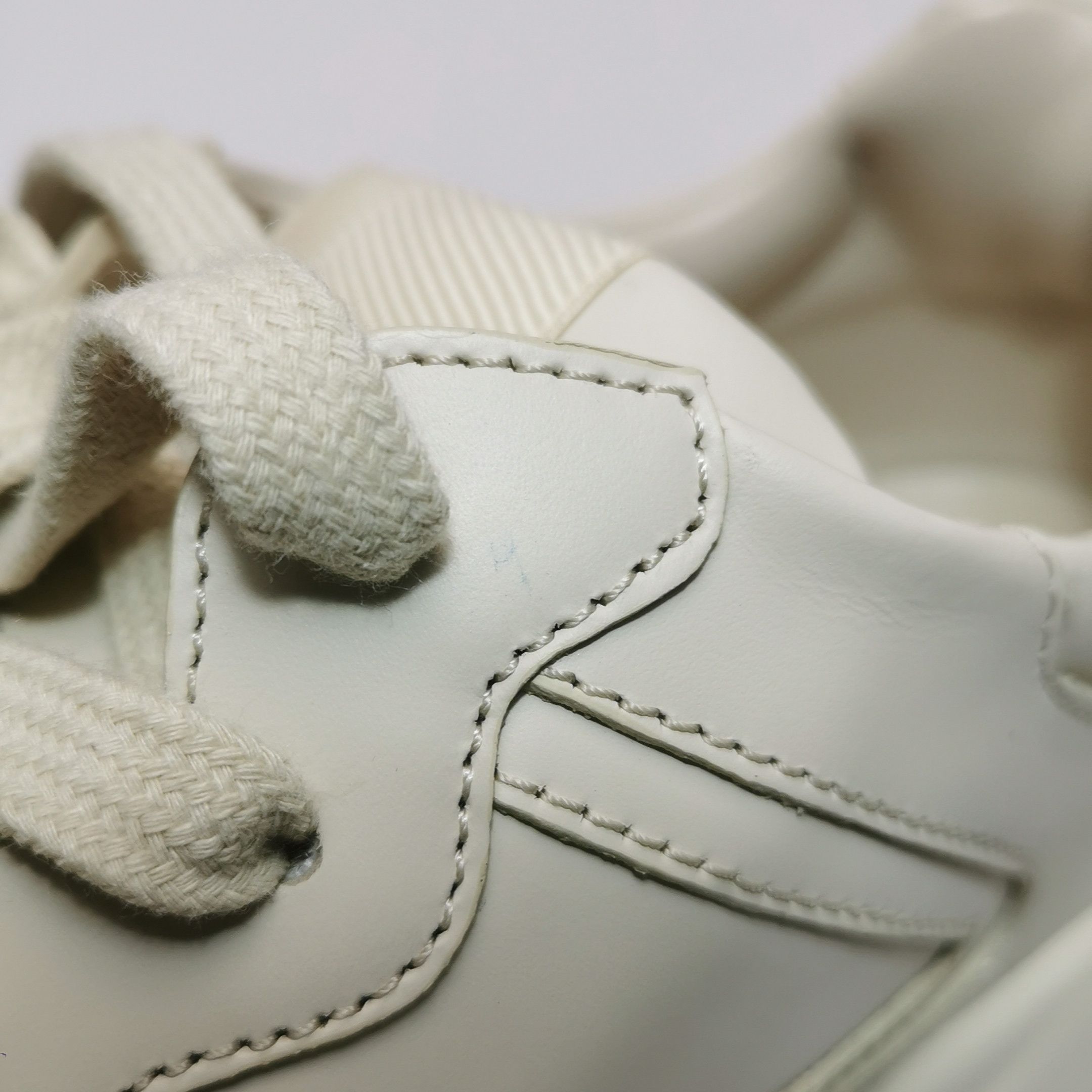 Gucci Gucci Rhyton Logo Leather Sneakers 7.5 (Fits US 8.5) Size US 8 / EU 41 - 8 Thumbnail
