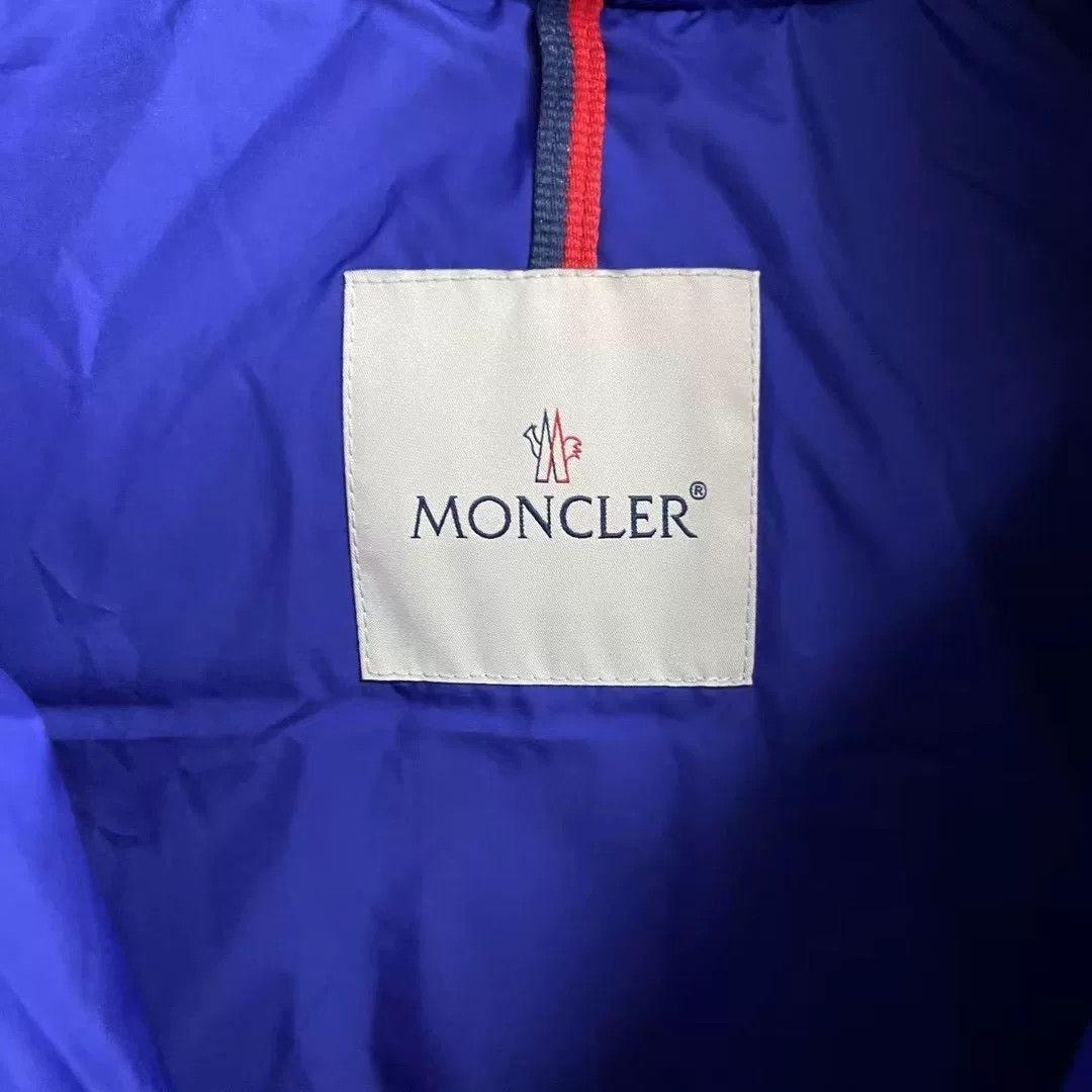 Moncler Moncler Down Cropped Blue Heavy Coat l Men Size US L / EU 52-54 / 3 - 3 Thumbnail