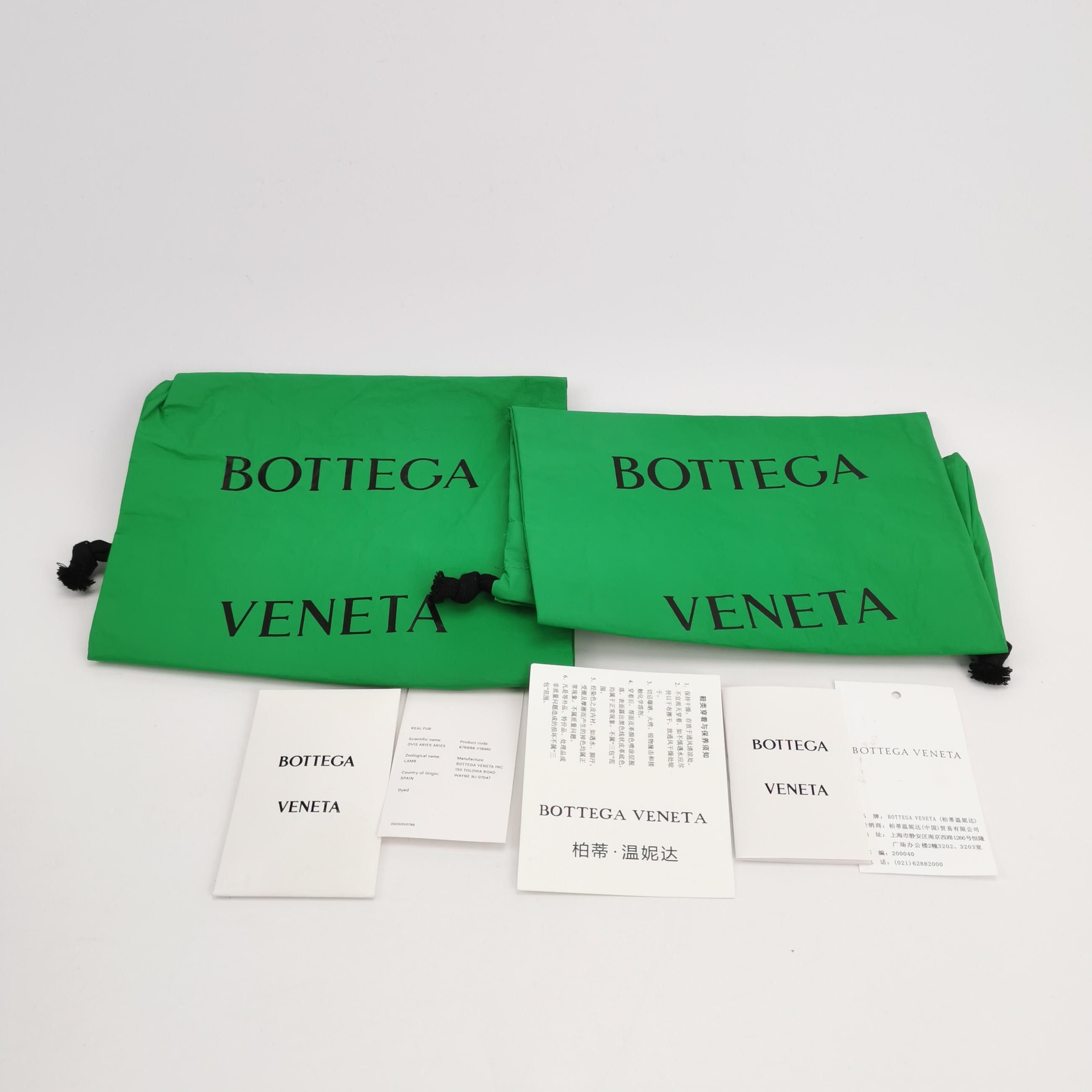 Bottega Veneta Bottega Veneta Fur Lined Rubber Puddle Clogs Size 42 Size US 9 / EU 42 - 7 Thumbnail
