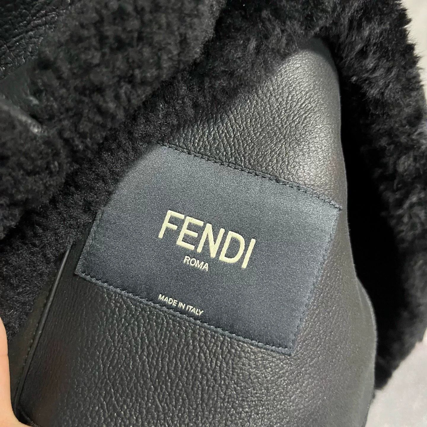 Fendi Fendi Fur Black Light Jacket xs Men Size US XS / EU 42 / 0 - 4 Thumbnail