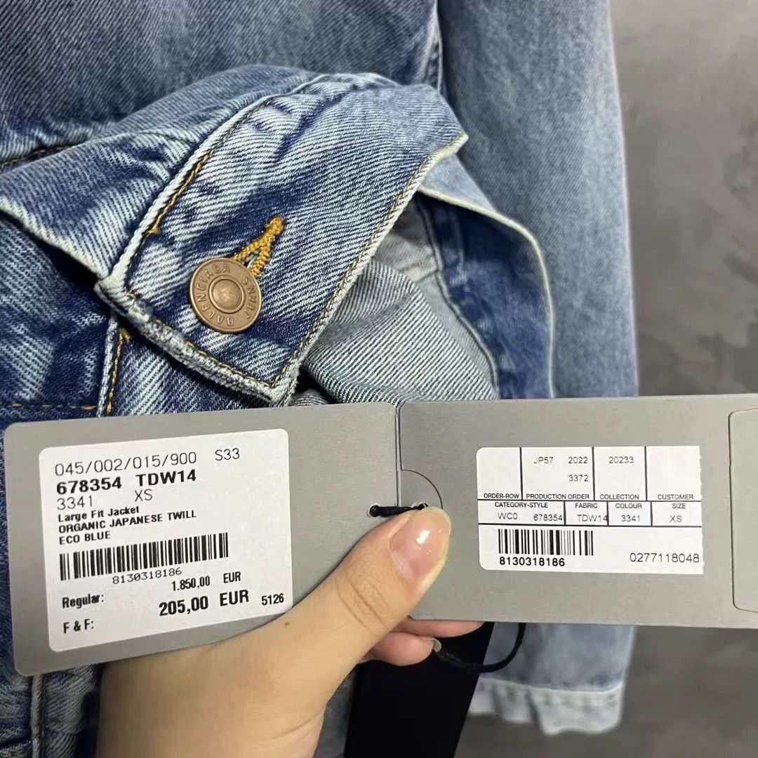 Balenciaga Balenciaga Embroidered Blue Light Jacket xs Men Size US XS / EU 42 / 0 - 5 Thumbnail