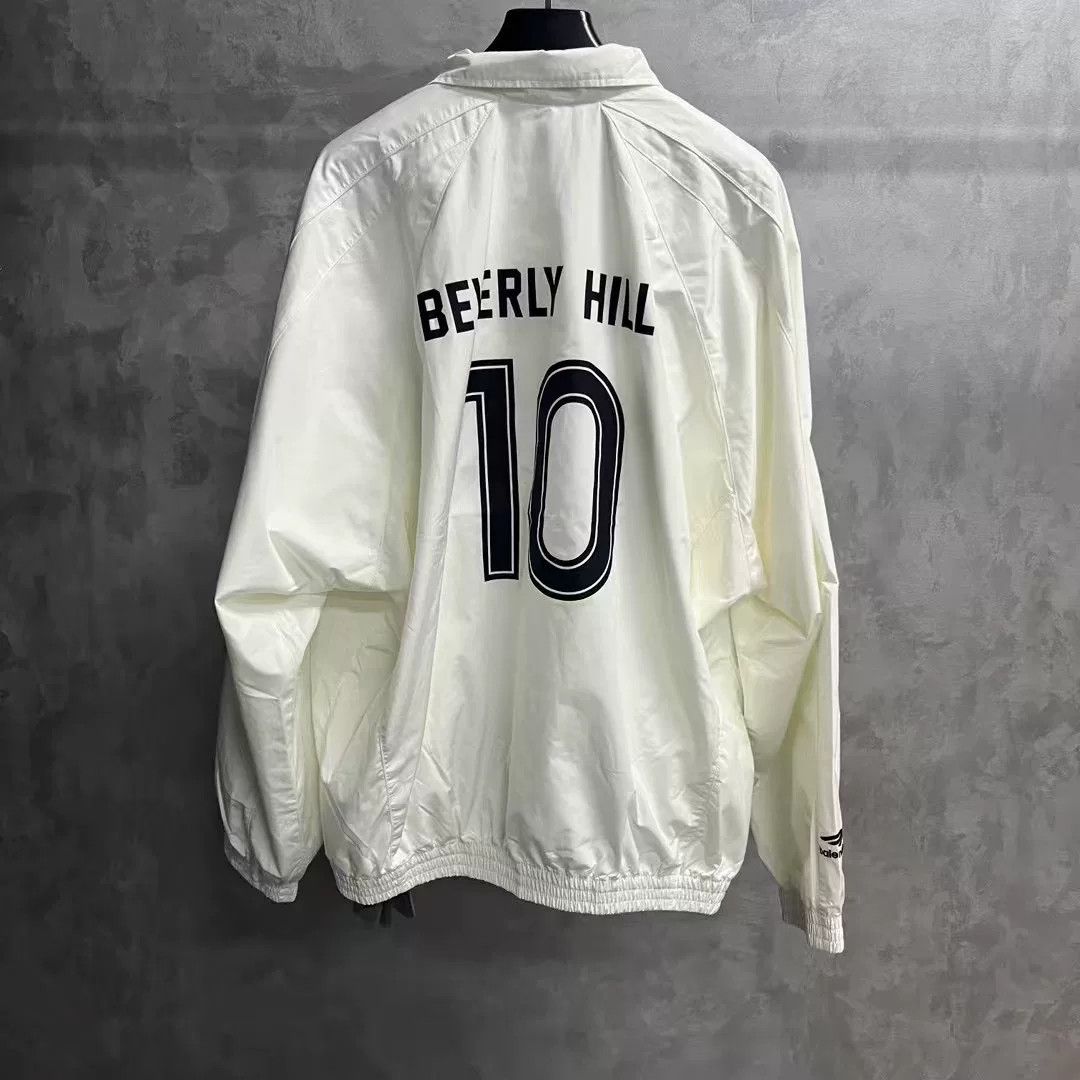 Balenciaga Balenciaga Printed White Light Jacket xs Men Size US XS / EU 42 / 0 - 2 Thumbnail