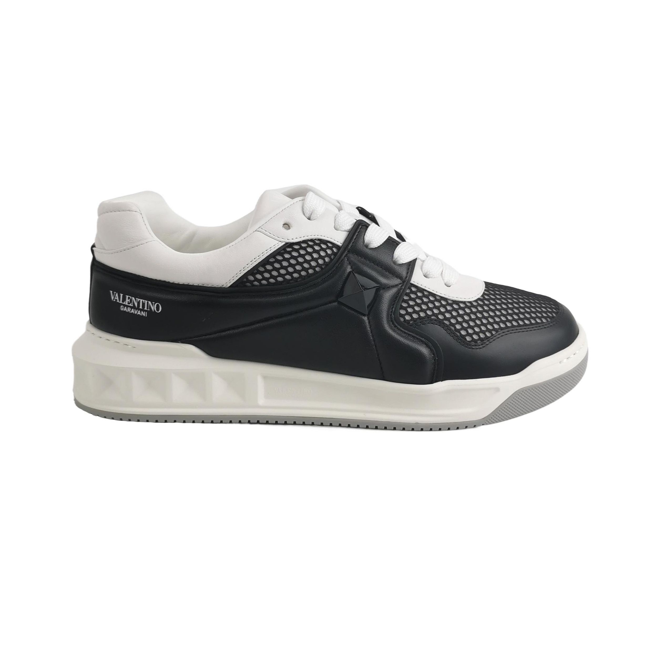 Valentino Valentino One Stud Leather Mesh Sneakers 41 Size US 8 / EU 41 - 2 Thumbnail