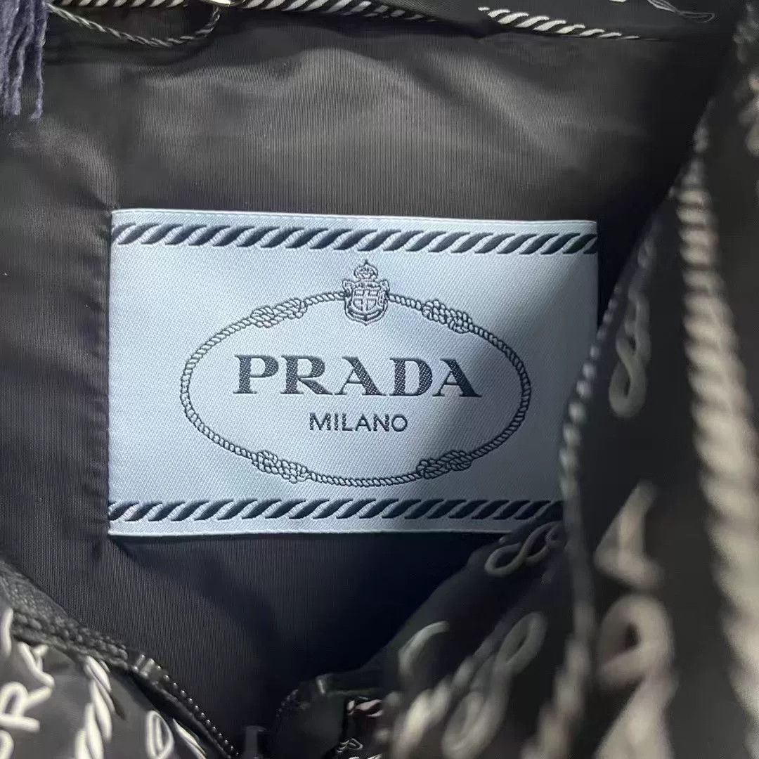 Prada Prada Down Cropped Black Down Jacket XS Women Size XS / US 0-2 / IT 36-38 - 5 Thumbnail