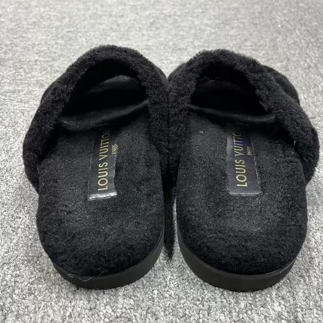 Louis Vuitton Louis Vuitton Wool Black Sandals us_5 Women Size US 5 / IT 35 - 3 Thumbnail
