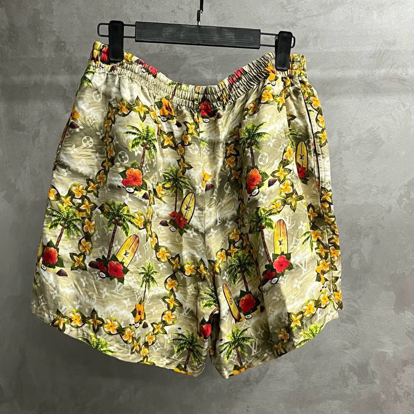 Louis Vuitton Louis Vuitton Floral Printed Beige Casual Pants 30 Men Size US 30 / EU 46 - 2 Thumbnail