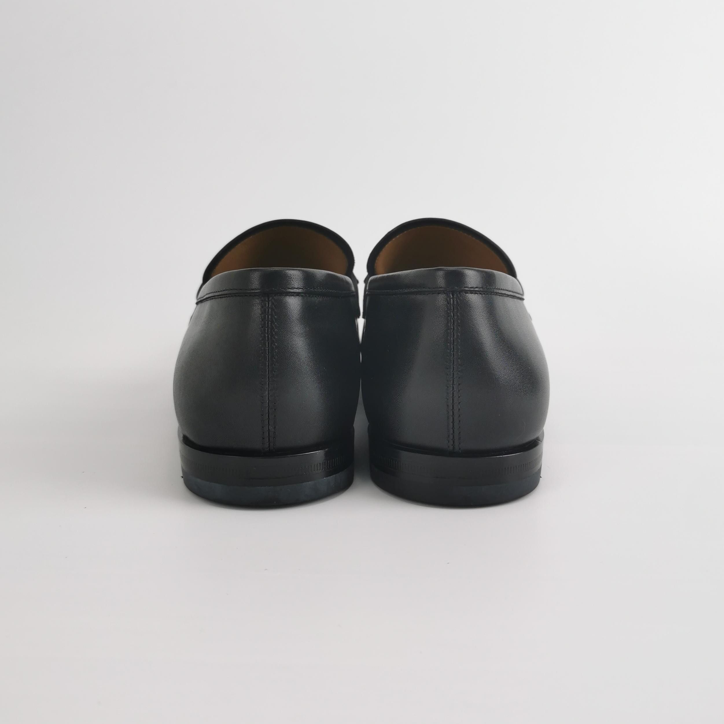 Salvatore Ferragamo Salvatore Ferragamo Gancini Leather Loafers Size 7.5 Size US 7 / EU 40 - 5 Thumbnail
