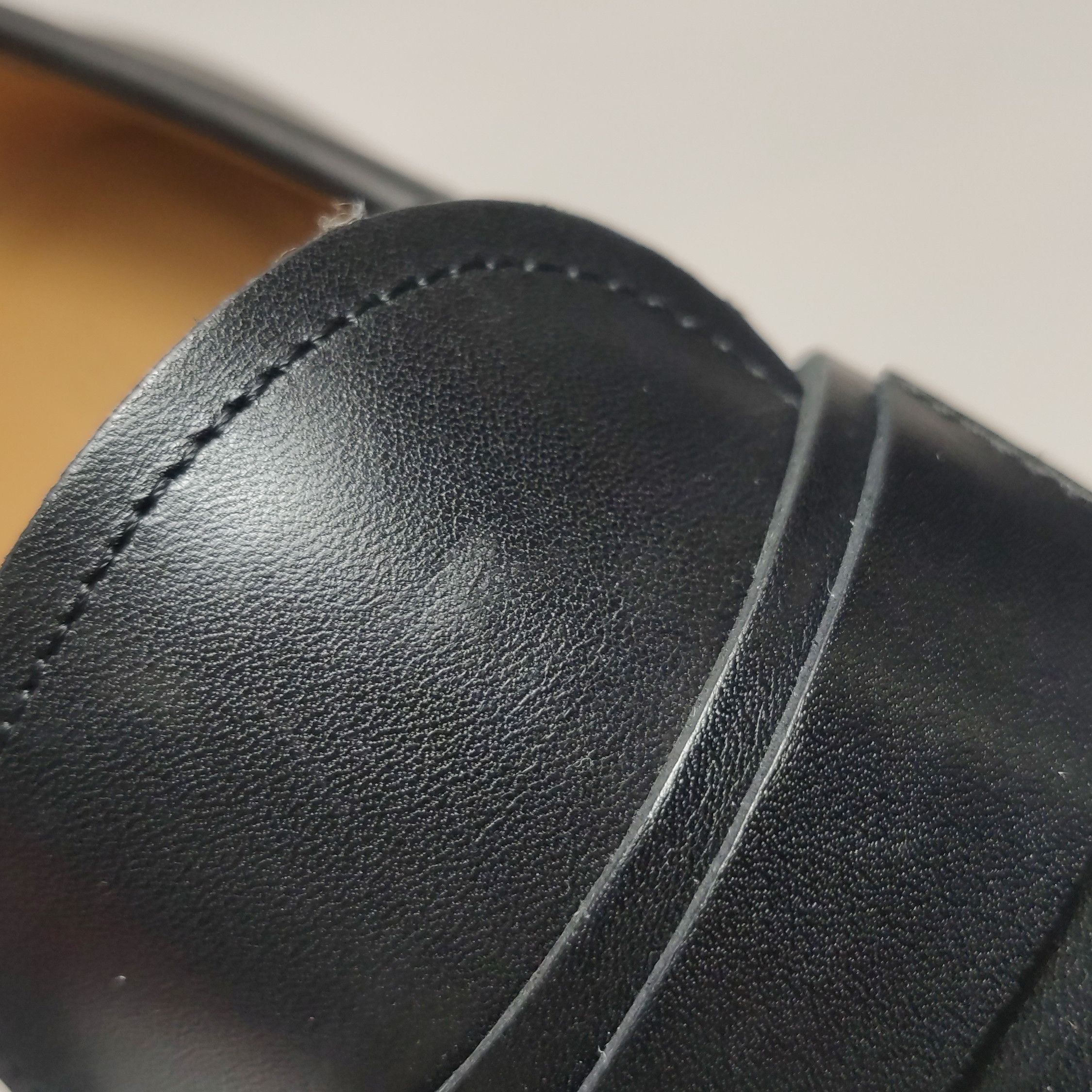 Salvatore Ferragamo Salvatore Ferragamo Gancini Leather Loafers Size 7.5 Size US 7 / EU 40 - 8 Thumbnail