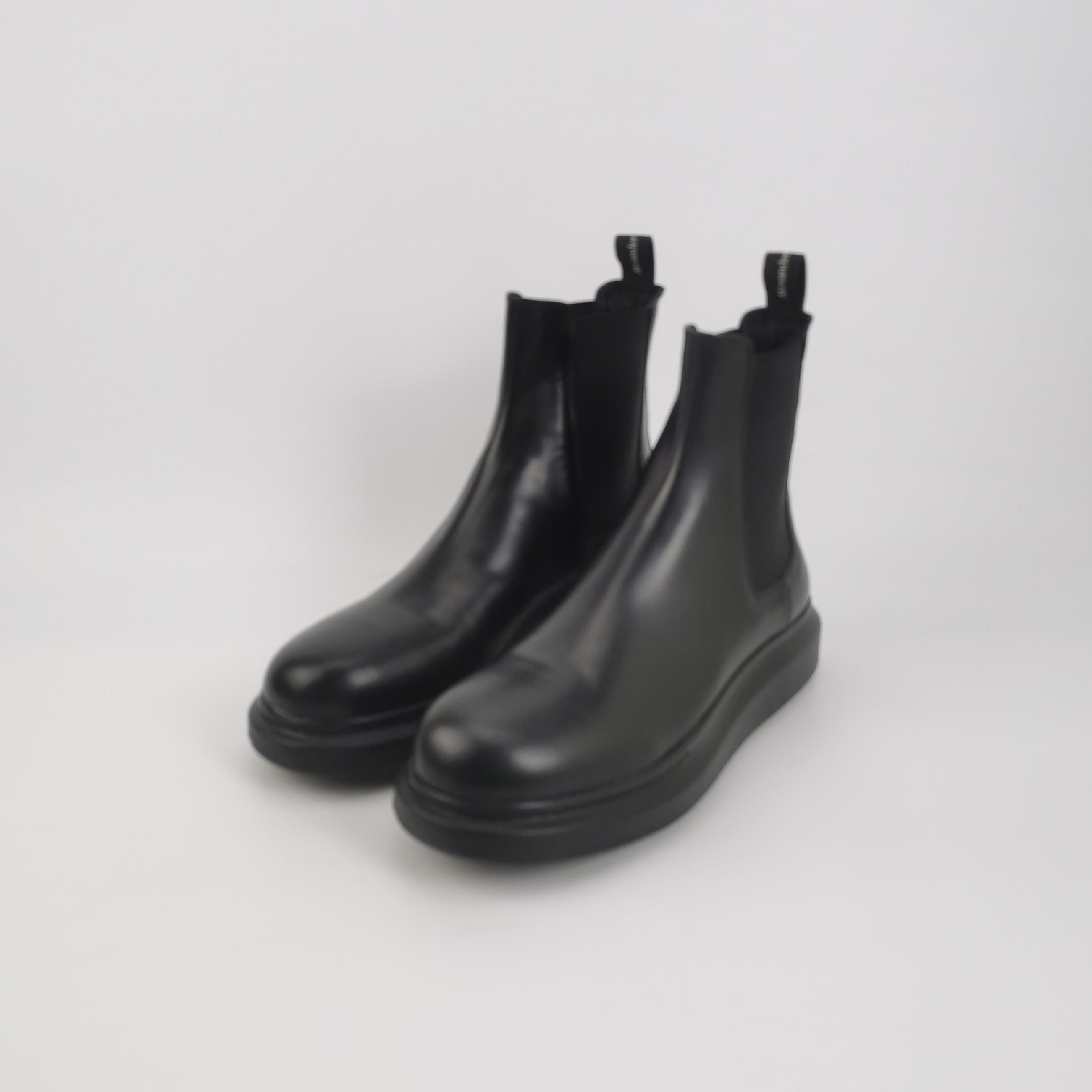 Alexander McQueen Alexander McQueen Leather Chelsea Boots 44 Size US 11 / EU 44 - 3 Thumbnail