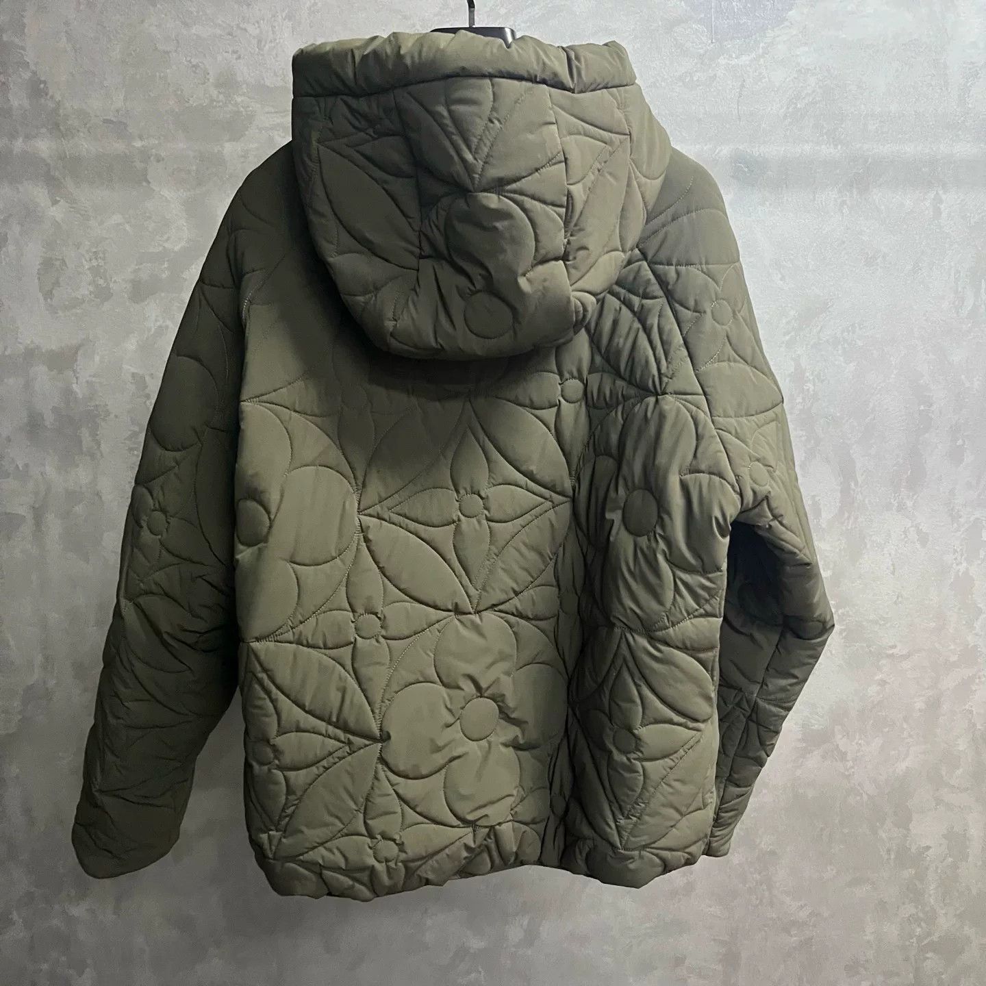 Louis Vuitton Louis Vuitton Floral Green Light Jacket s Men Size US S / EU 44-46 / 1 - 2 Thumbnail
