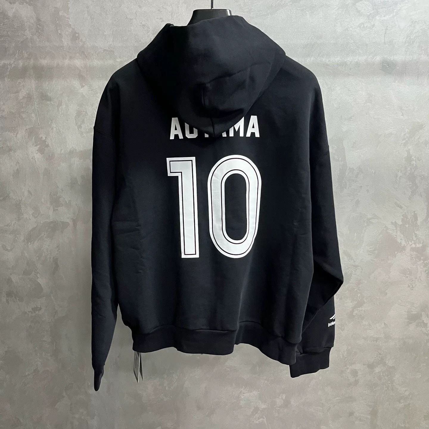 Balenciaga Balenciaga Retro Printed Black Hoodie xs Men Size US XS / EU 42 / 0 - 2 Thumbnail