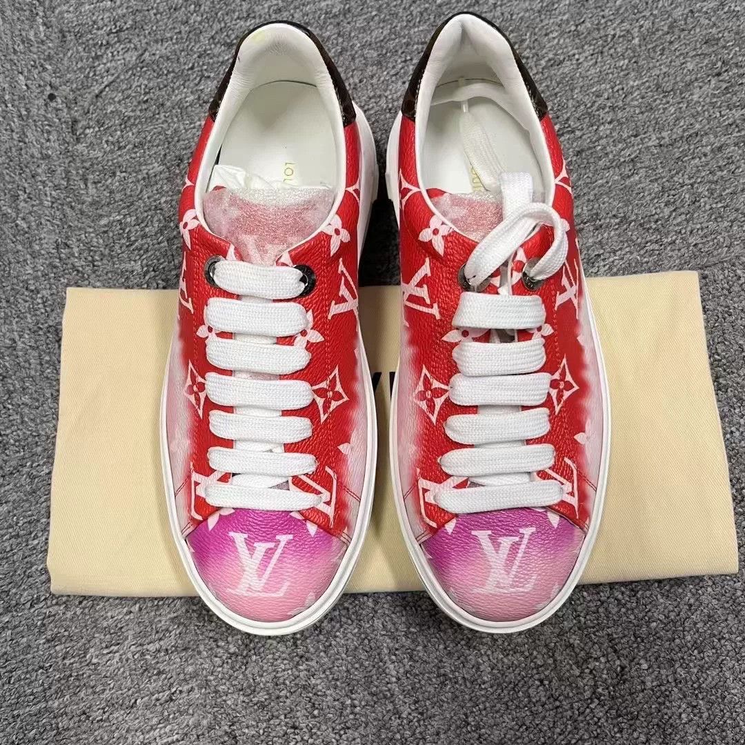Louis Vuitton Louis Vuitton Casual Red Lowtop Sneakers us_5 Women Size US 5 / IT 35 - 2 Thumbnail