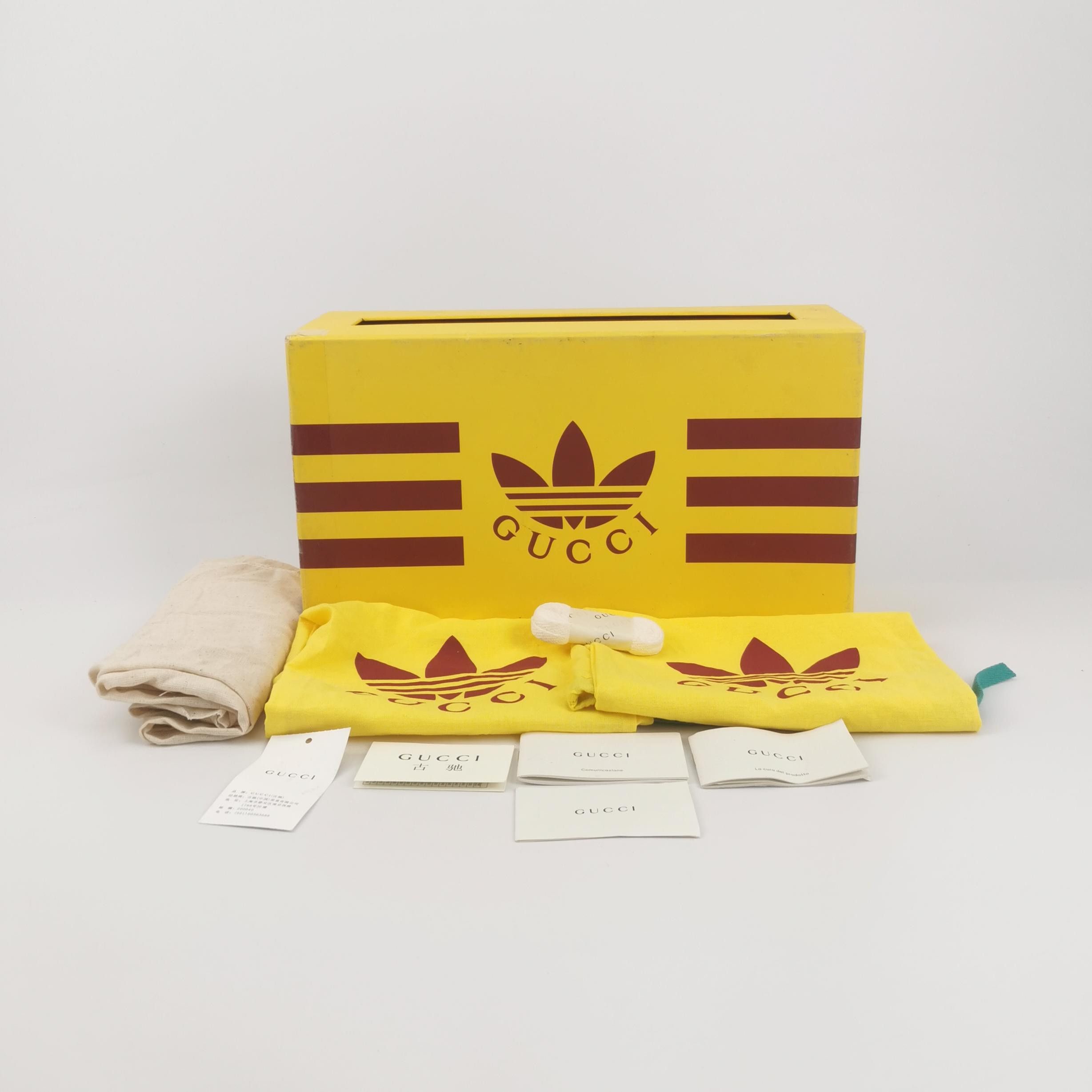 Gucci Gucci x Adidas GG Monogram Canvas Gazelle Sneakers EU 39.5 Size US 6 / EU 39 - 7 Thumbnail