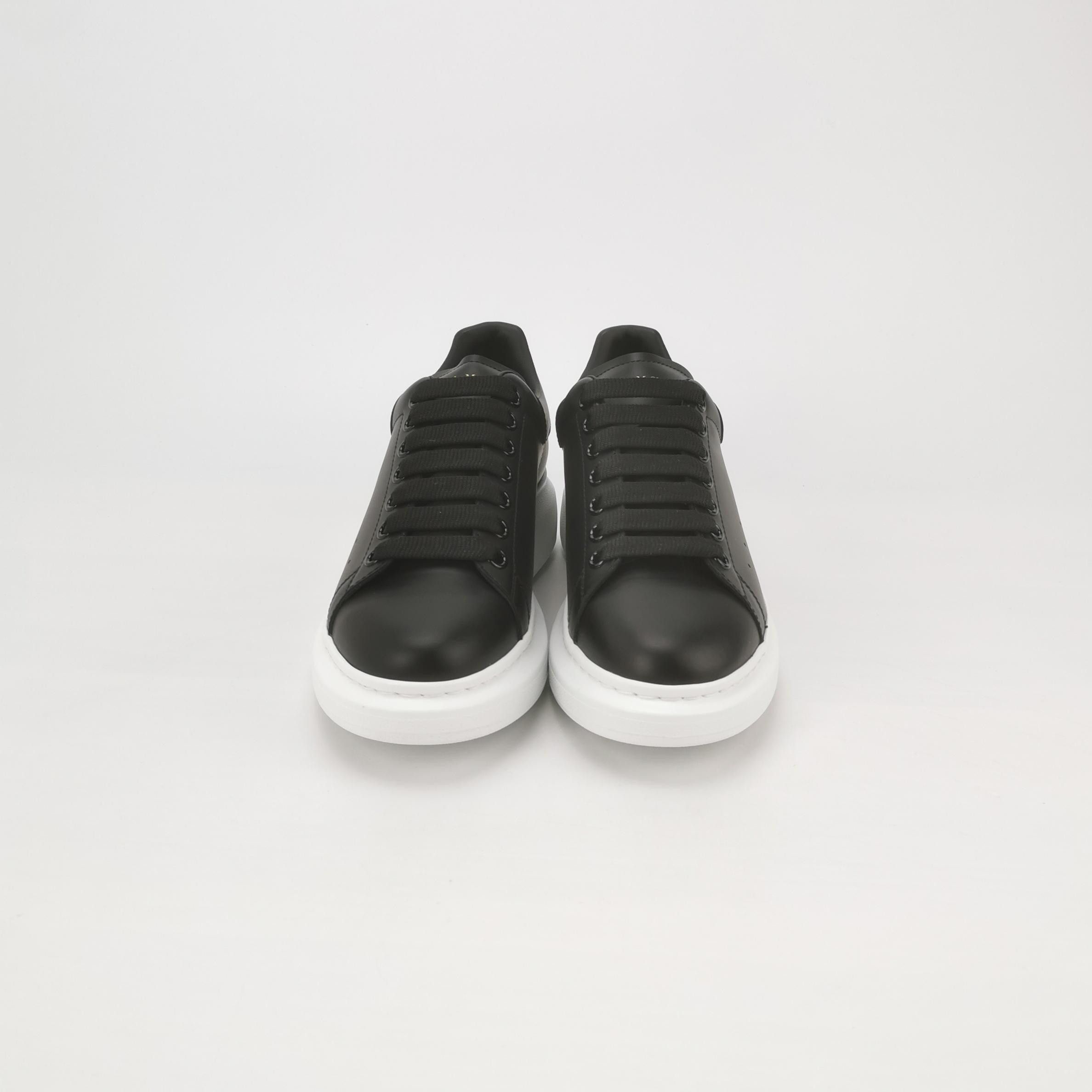 Alexander McQueen Alexander McQueen Black Leather Oversized Sneakers 41 Size US 8 / EU 41 - 4 Thumbnail