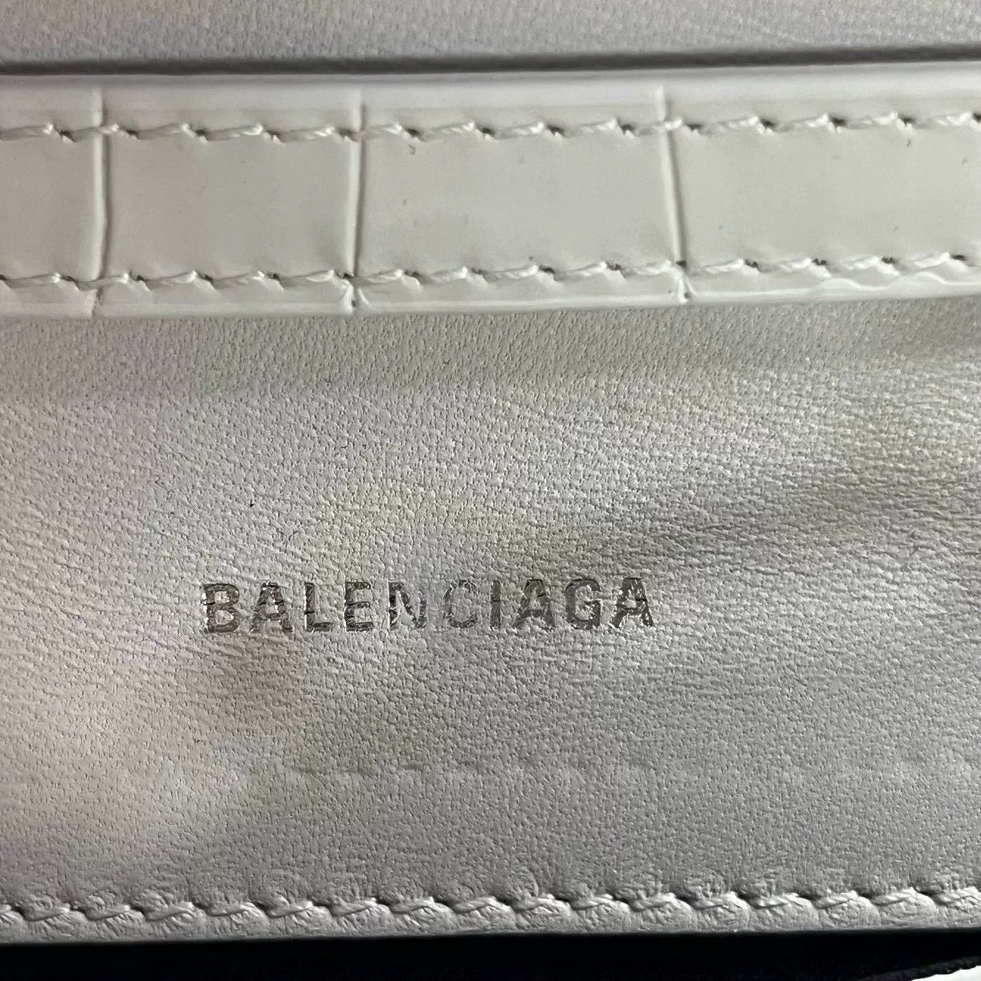 Balenciaga Balenciaga Retro Graphic White Shoulder Bag OS Women Size ONE SIZE - 5 Thumbnail
