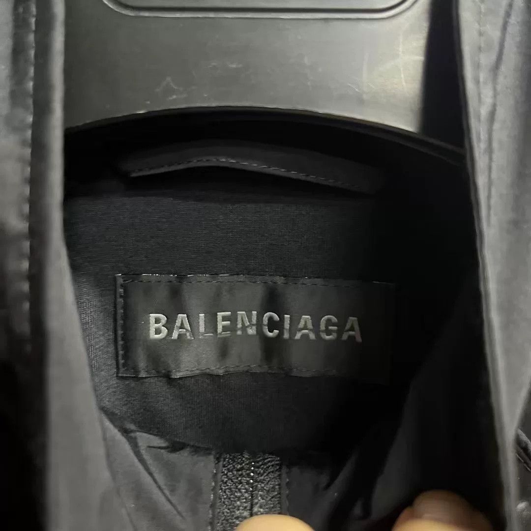 Balenciaga Balenciaga Printed Black Light Jacket xxs Men Size US XXS / EU 40 - 3 Thumbnail