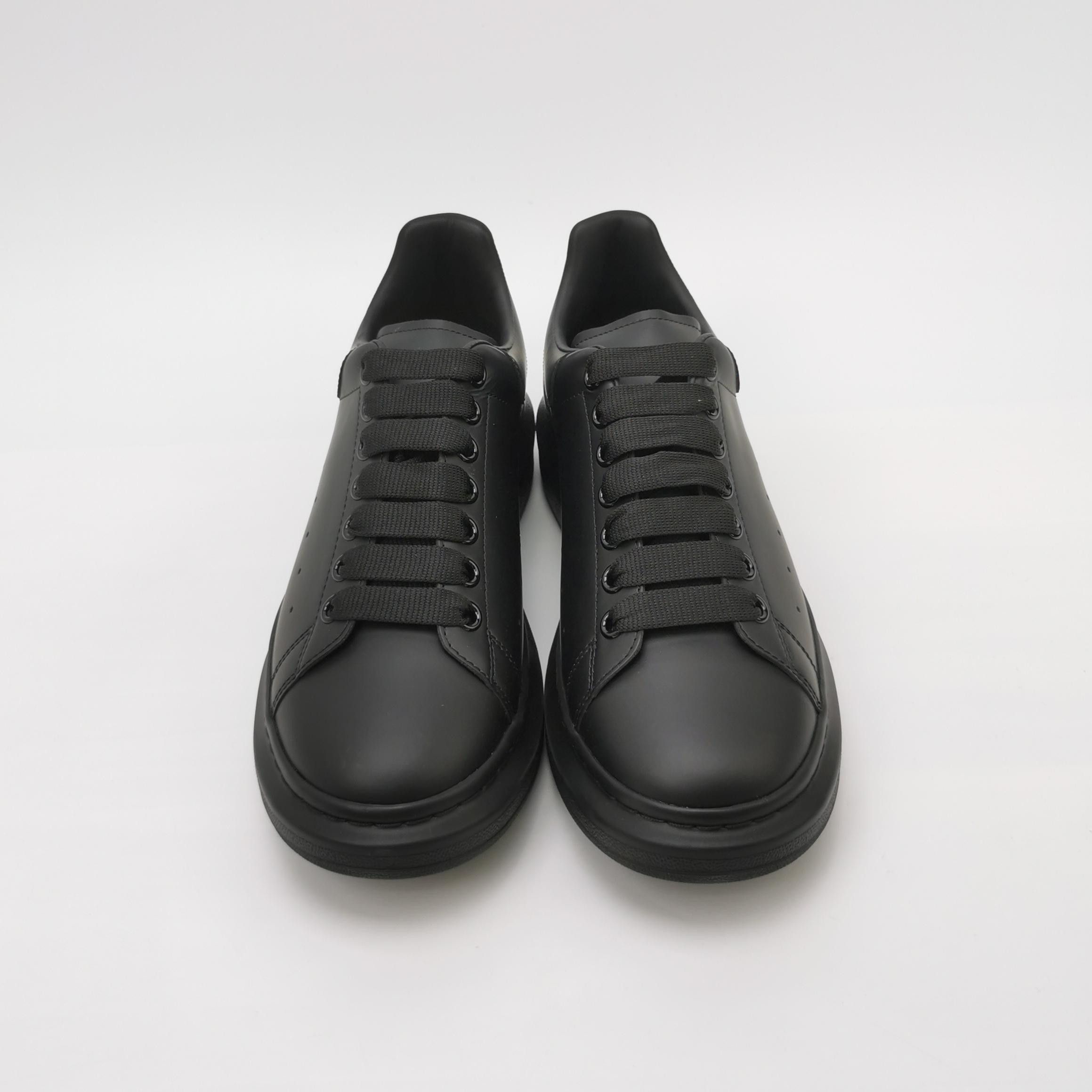 Alexander McQueen Alexander McQueen Black Leather Low-Top Sneakers 42 Size US 9 / EU 42 - 4 Thumbnail
